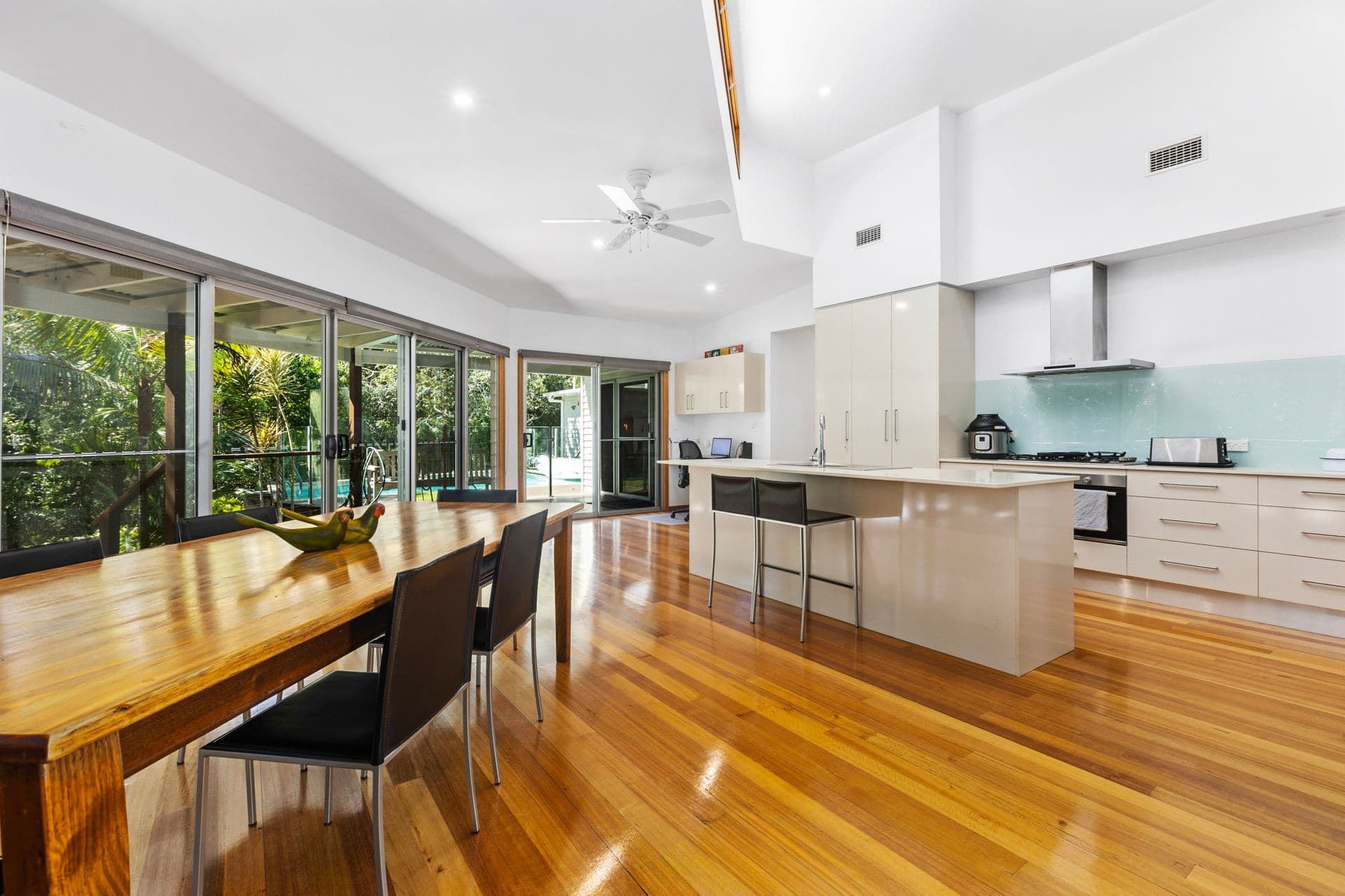 23 Naiad Court, Rainbow Beach - Thumbnail 3