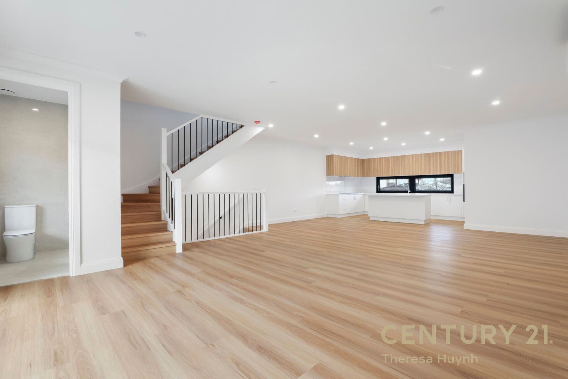 4/19 Royal Avenue, Springvale, VIC, 3171, Springvale - Thumbnail 2