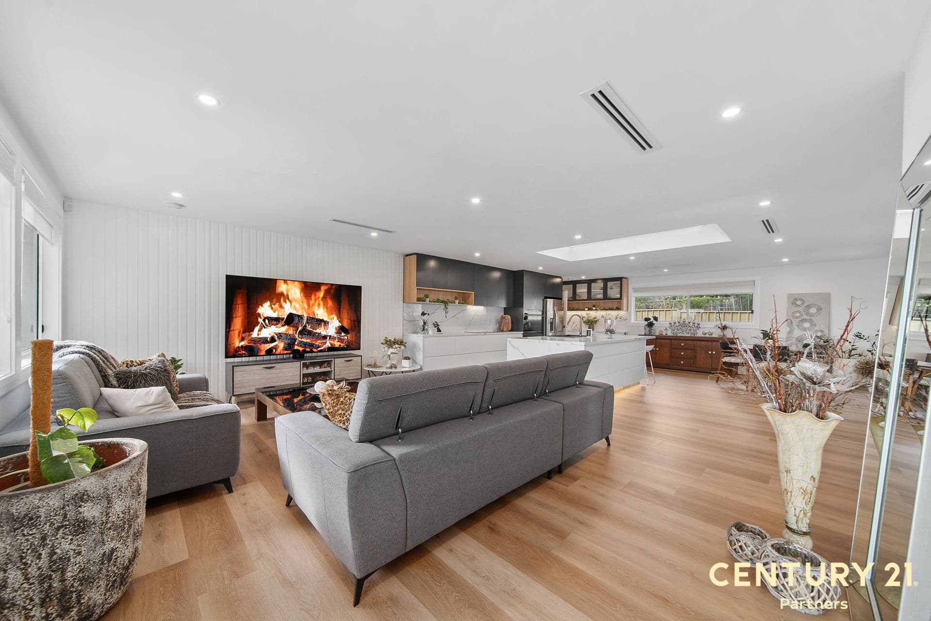 20 Godfrey Avenue, West Hoxton, NSW, 2171, West Hoxton - Thumbnail 4