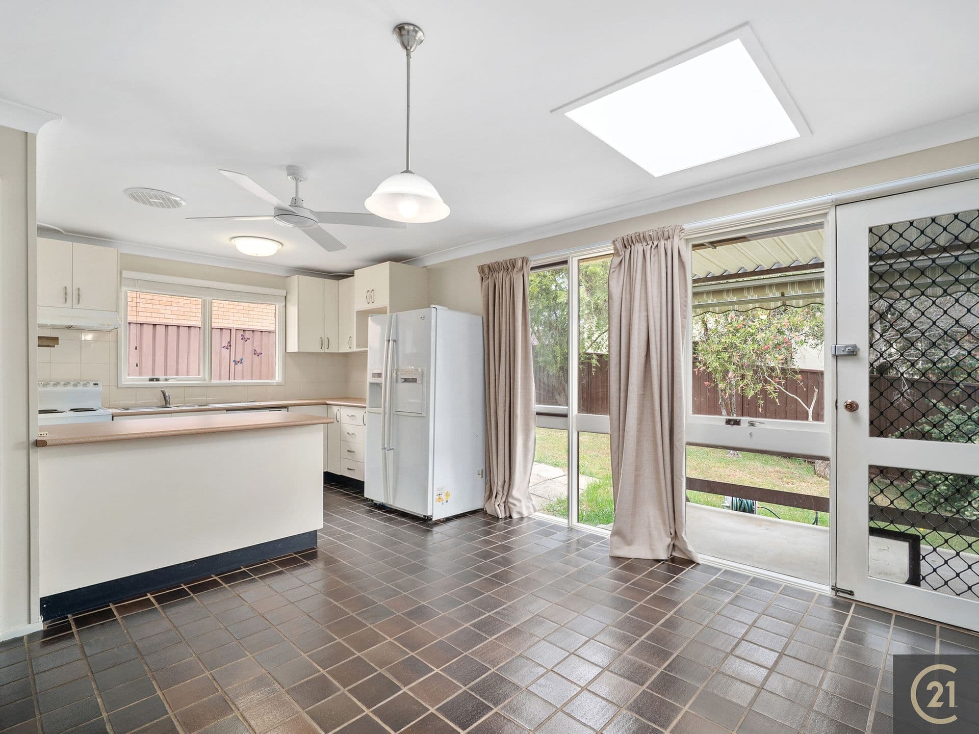 3/8-10 Revesby Place, Revesby, NSW, 2212, Leumeah - Thumbnail 3