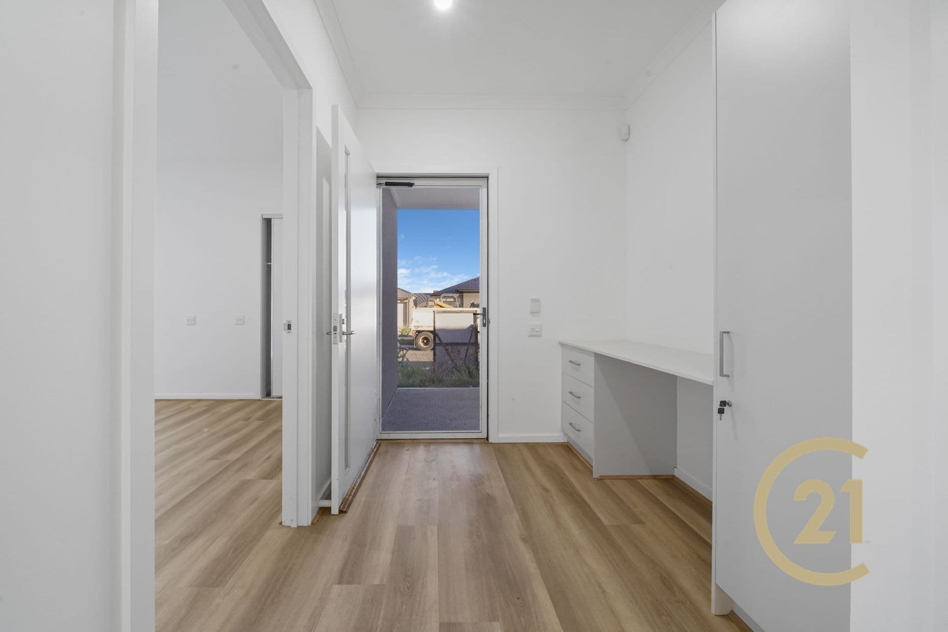 Suite 4 241-244 Caroline Springs Blvd, Caroline Springs, VIC, 3023, Harkness - Thumbnail 2