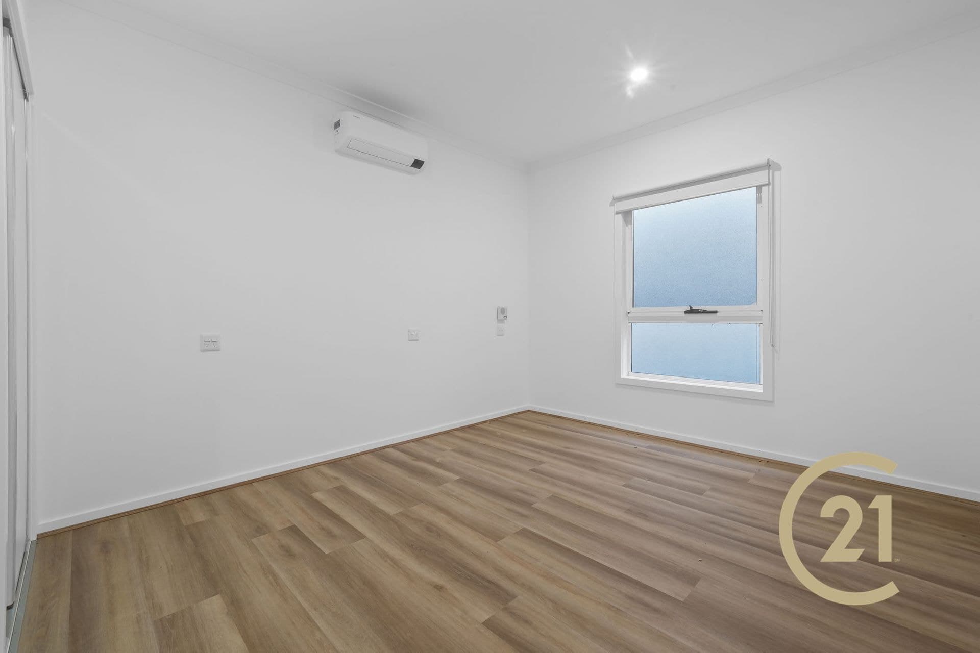 Suite 4 241-244 Caroline Springs Blvd, Caroline Springs, VIC, 3023, Harkness - Thumbnail 5
