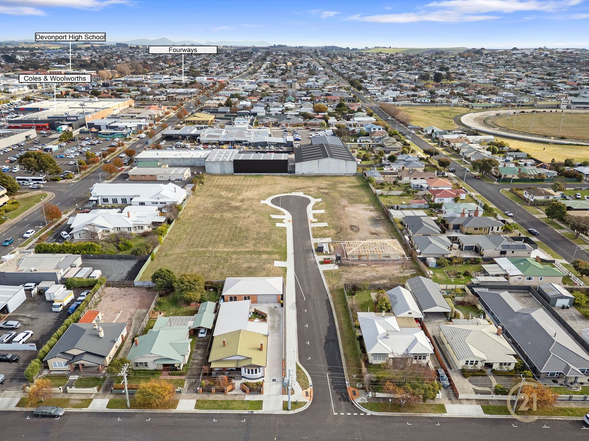 2-12 Higgs Court, Devonport, TAS, 7310, Devonport - Thumbnail 2