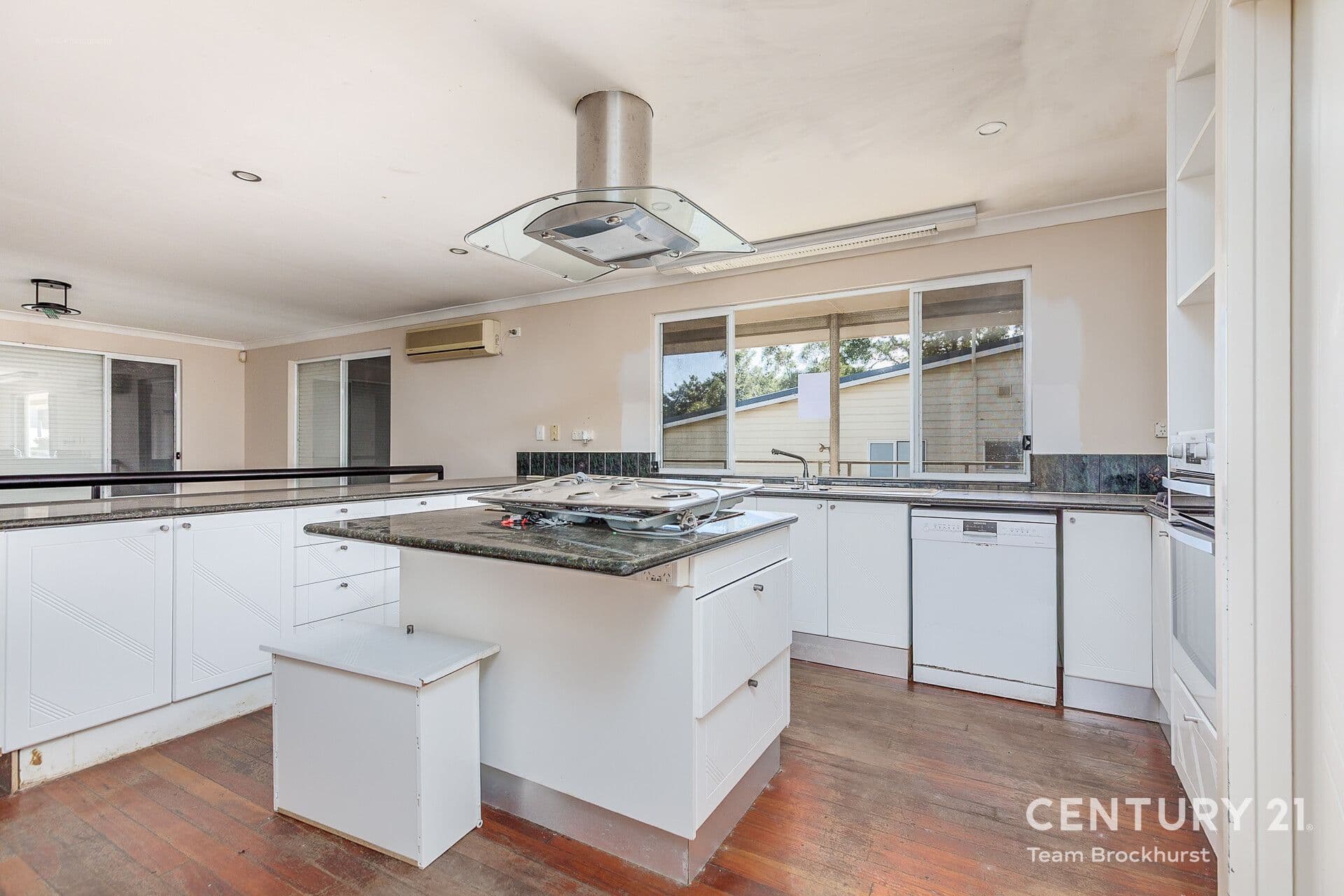7/10 Warton Rd, Huntingdale, WA, 6110, Mount Richon - Thumbnail 3