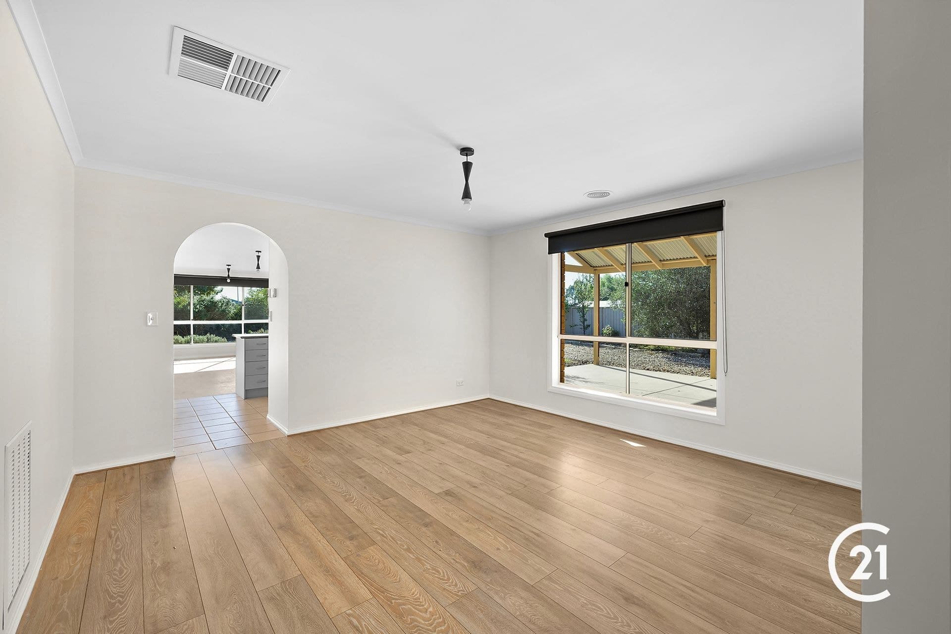 15 Genevieve Avenue, Echuca, VIC, 3564, Echuca - Thumbnail 2