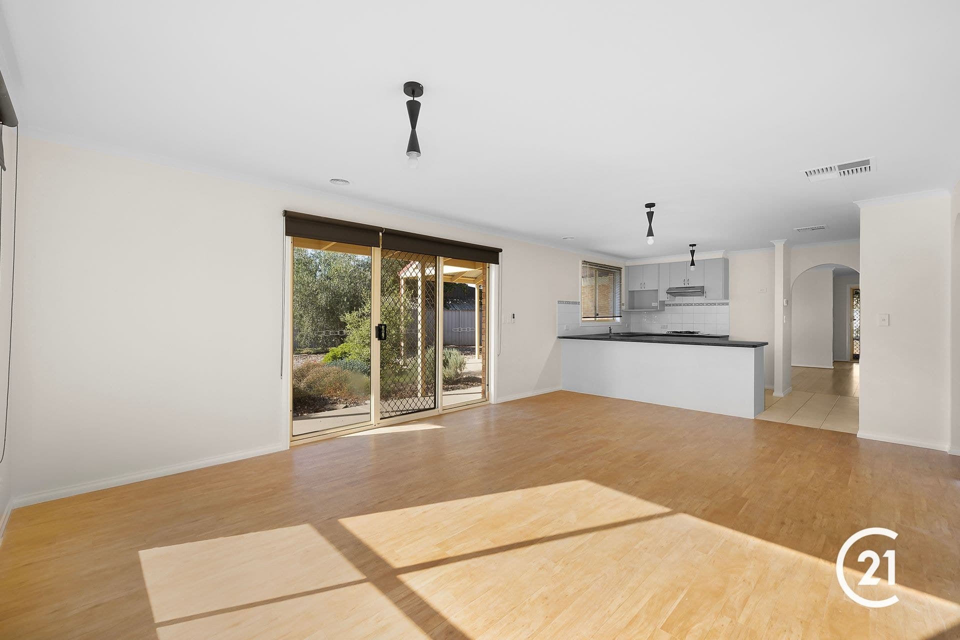 15 Genevieve Avenue, Echuca, VIC, 3564, Echuca - Thumbnail 3