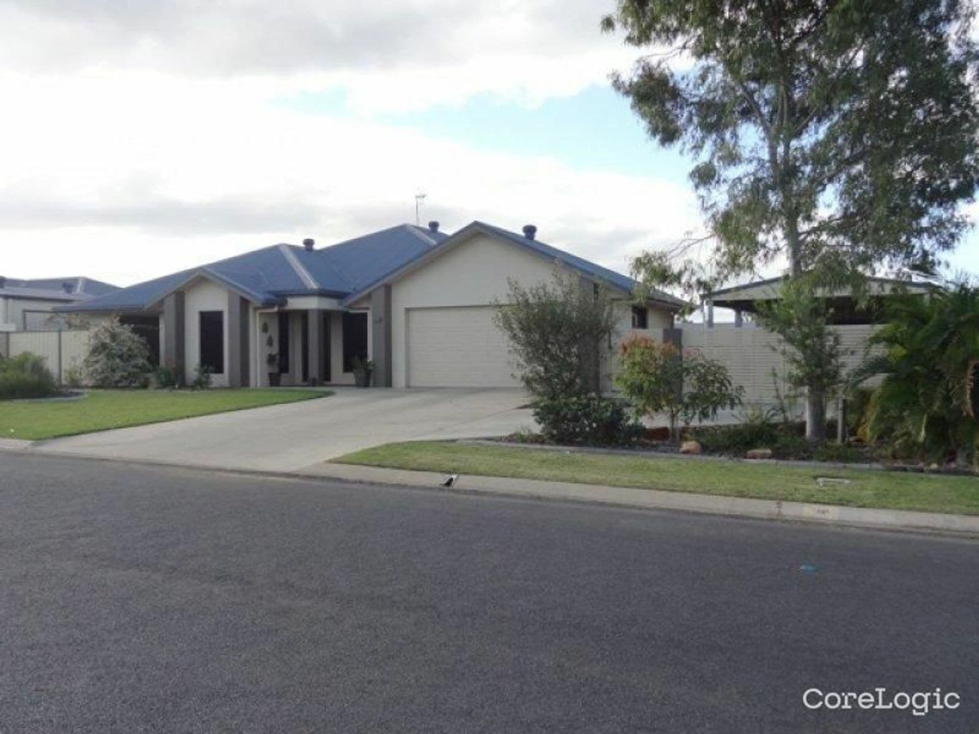 21 Macpherson St, Moranbah, QLD, 4744, Moranbah - Thumbnail 2