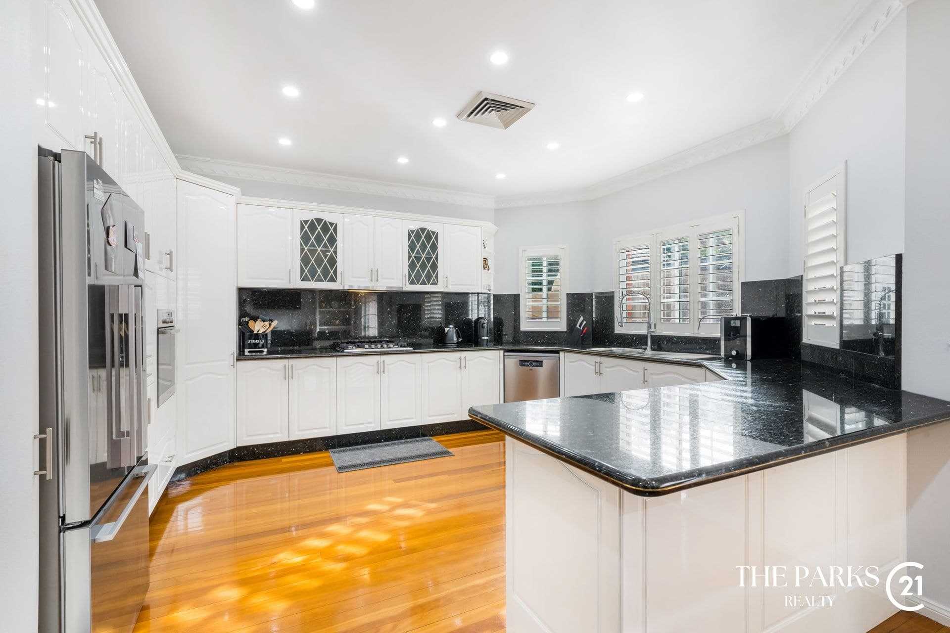 24 Stradbroke Avenue, Green Valley, NSW, 2168, Green Valley - Thumbnail 3