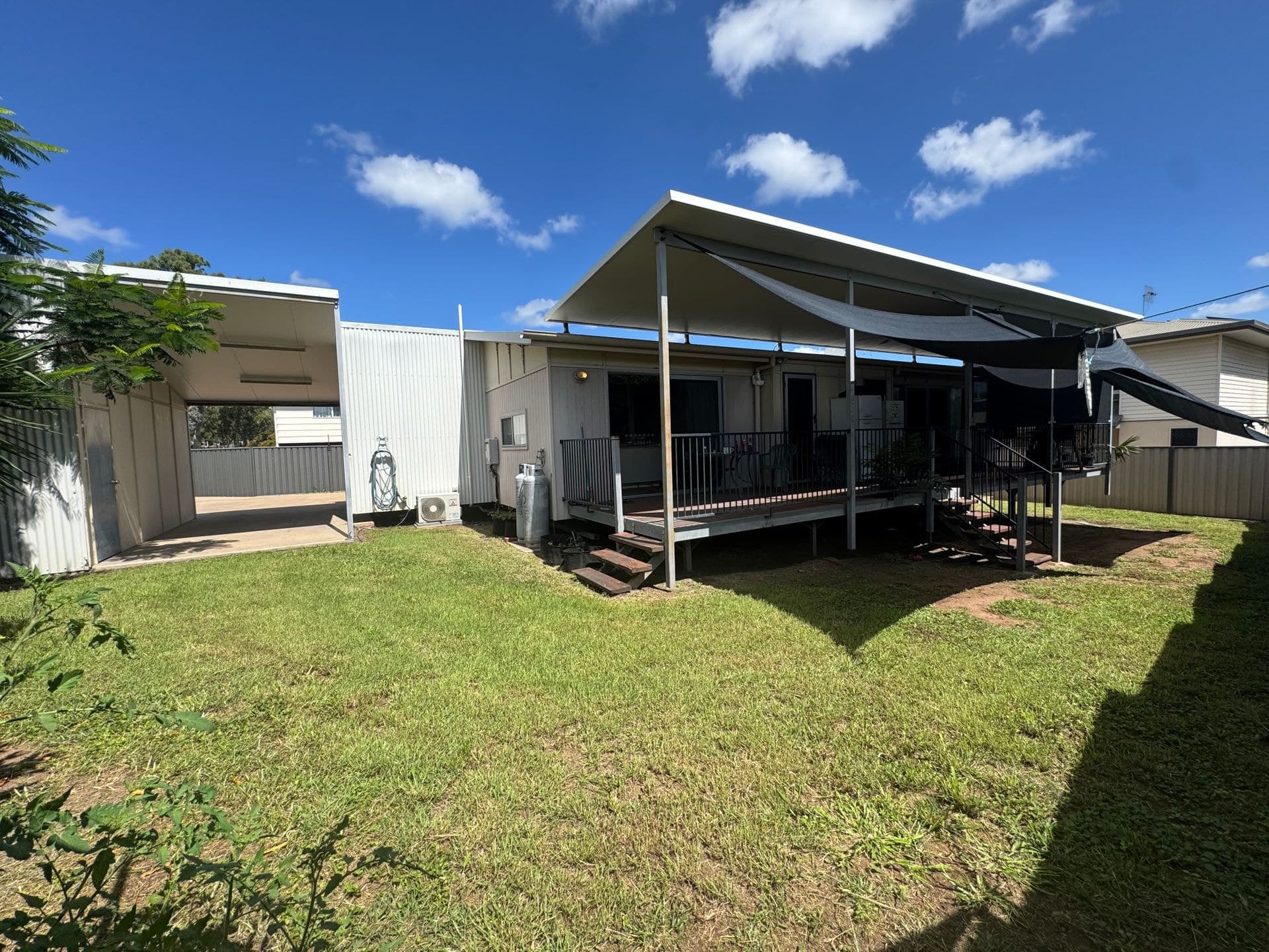 1a -2a Leichhardt Drive, Moranbah, QLD, 4744, Moranbah - Thumbnail 2