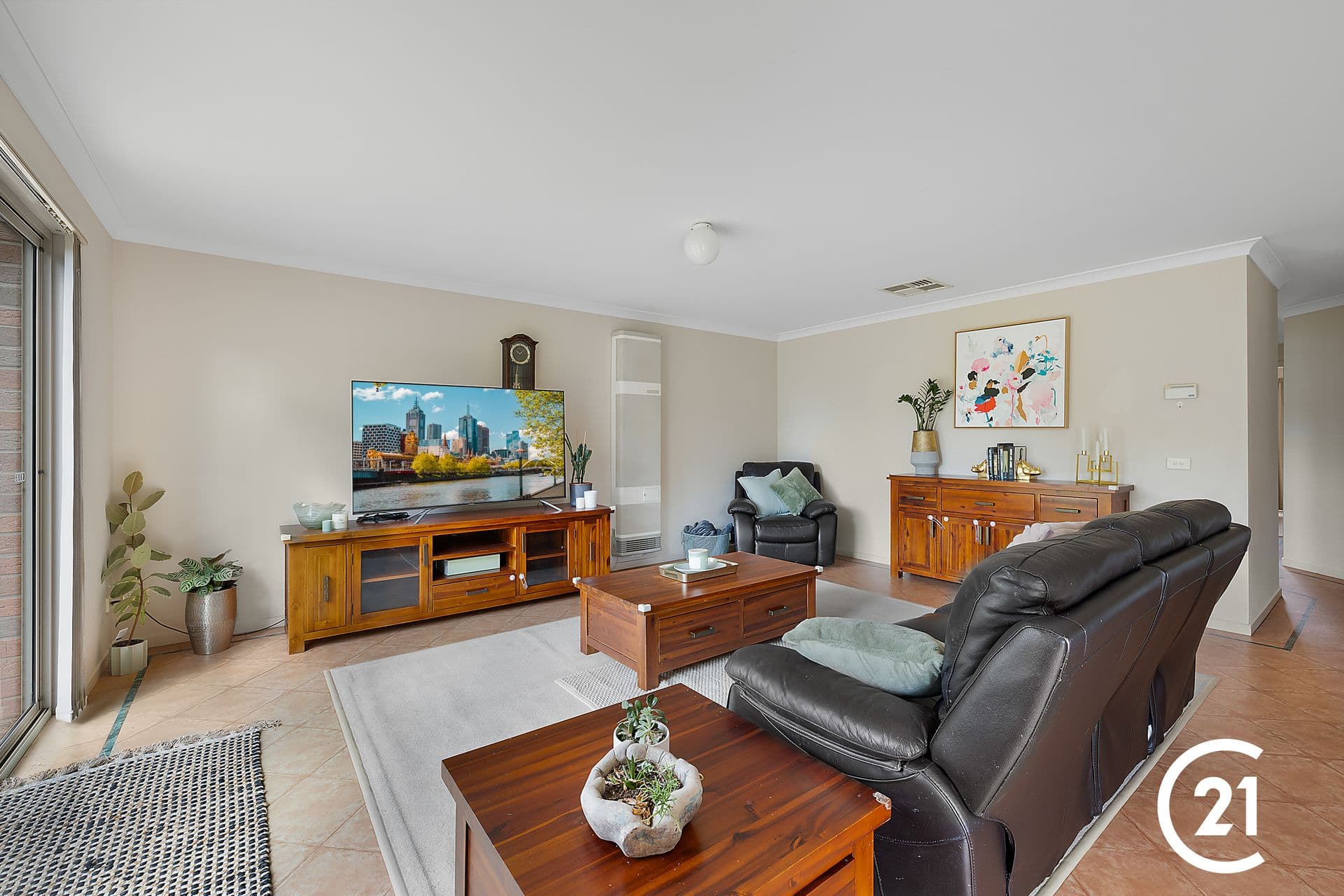 61 Woodlands Circuit, Echuca, VIC, 3564, Echuca - Thumbnail 3