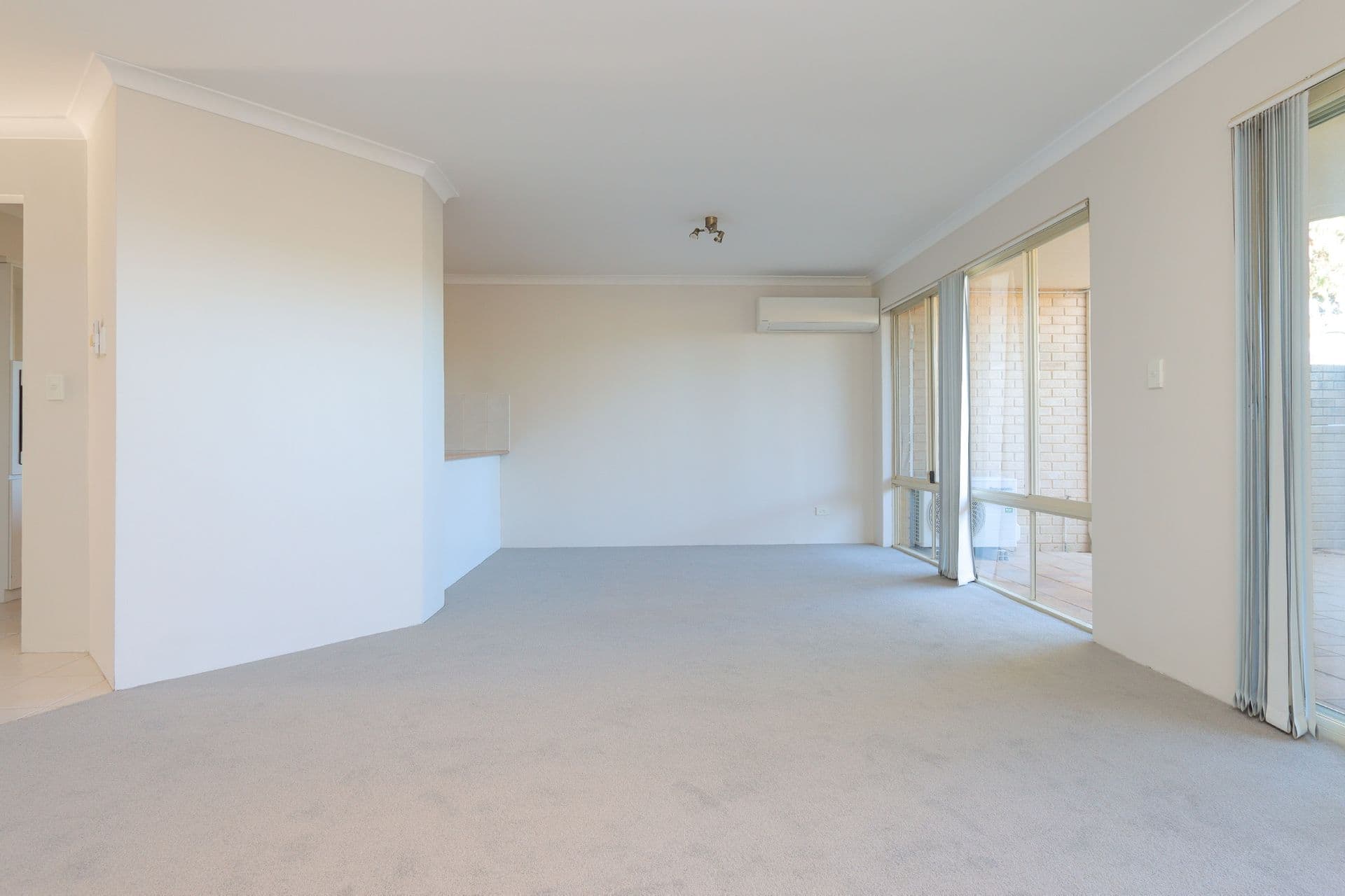 11/4 Marlo Place, Waikiki, WA, 6169, Waikiki - Thumbnail 4