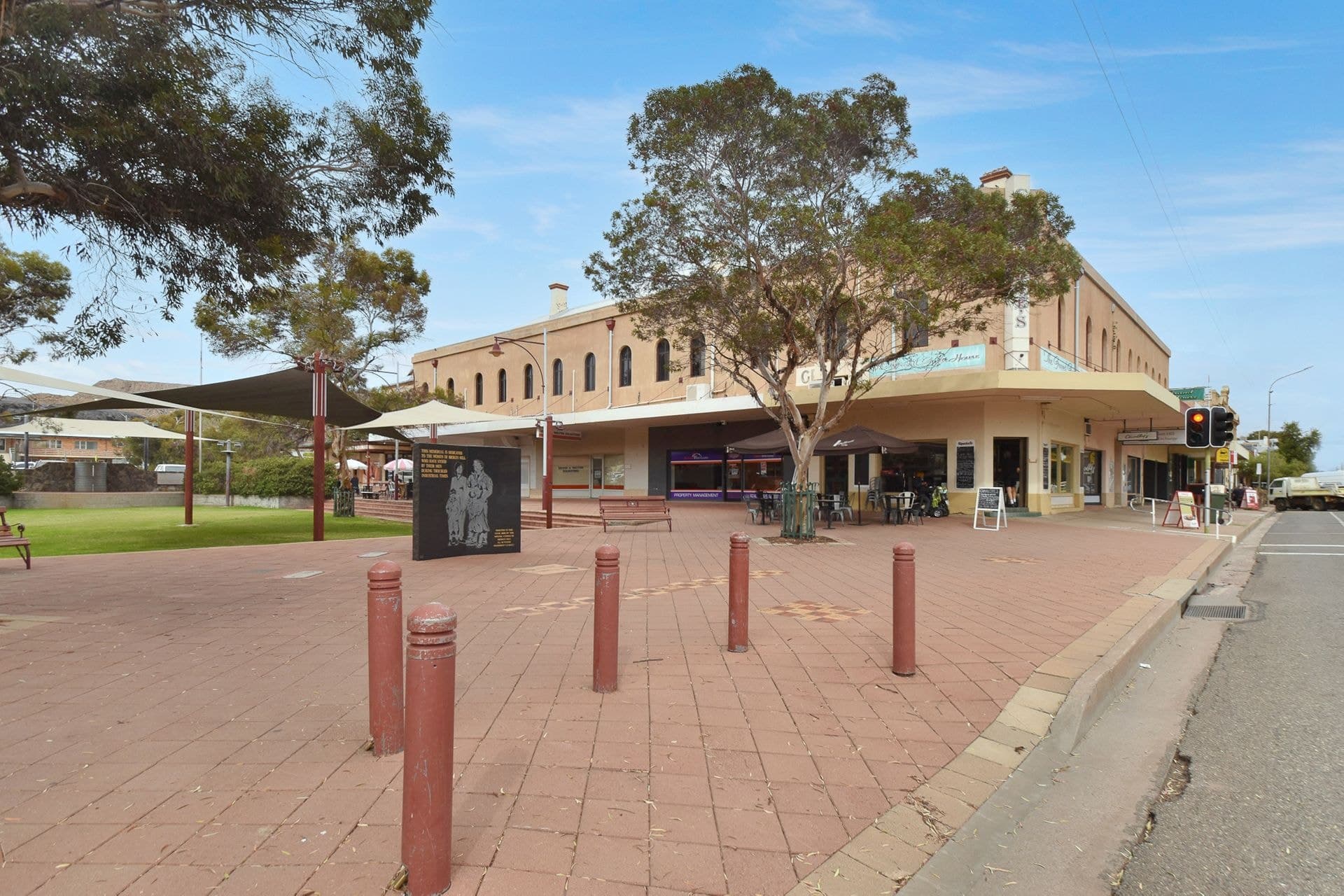 311-317 Argent Street, Broken Hill, NSW, 2880, Broken Hill - Thumbnail 2