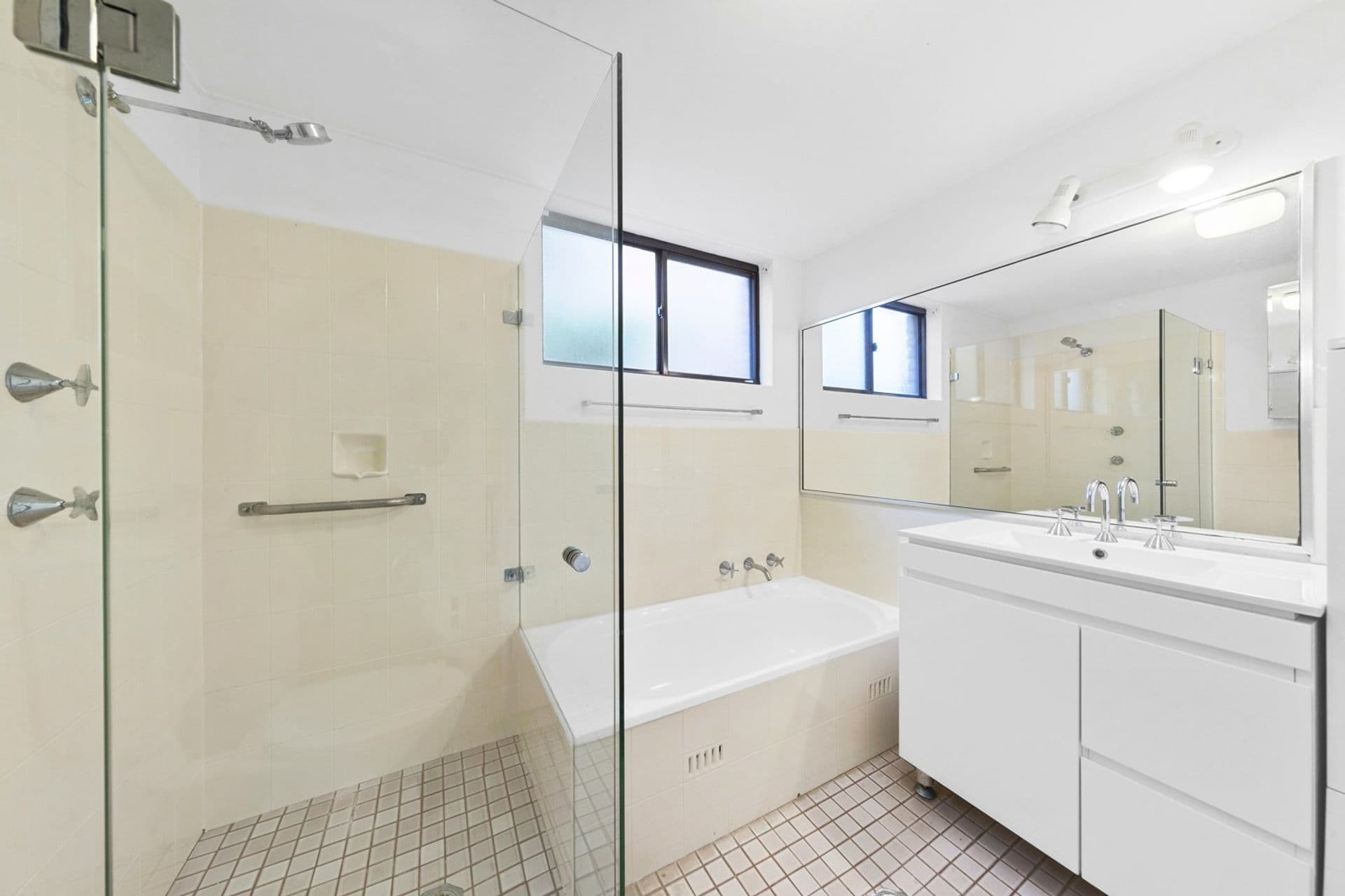 33 Denman Parade, Normanhurst - Thumbnail 6