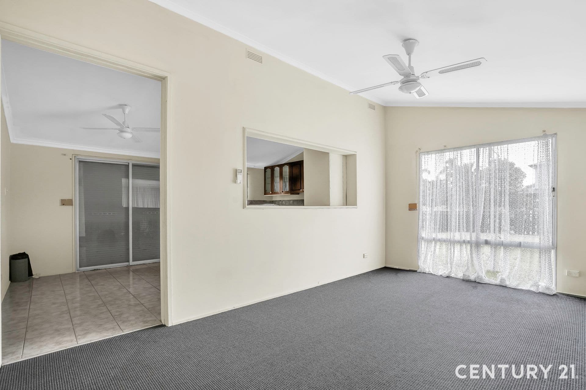 Suite 4 241-244 Caroline Springs Blvd, Caroline Springs, VIC, 3023, Rockbank - Thumbnail 4
