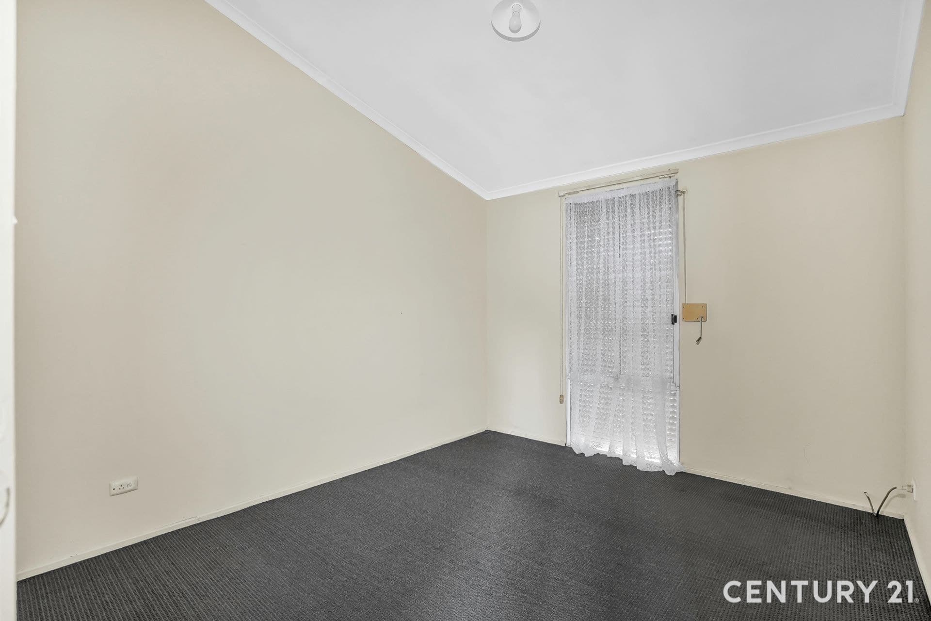 Suite 4 241-244 Caroline Springs Blvd, Caroline Springs, VIC, 3023, Rockbank - Thumbnail 6