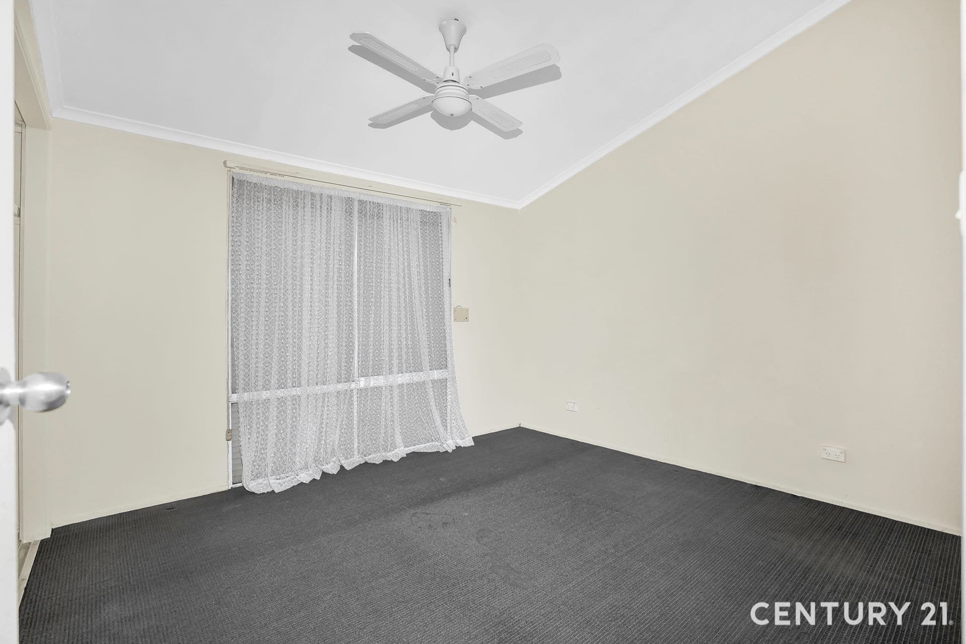 Suite 4 241-244 Caroline Springs Blvd, Caroline Springs, VIC, 3023, Rockbank - Thumbnail 7