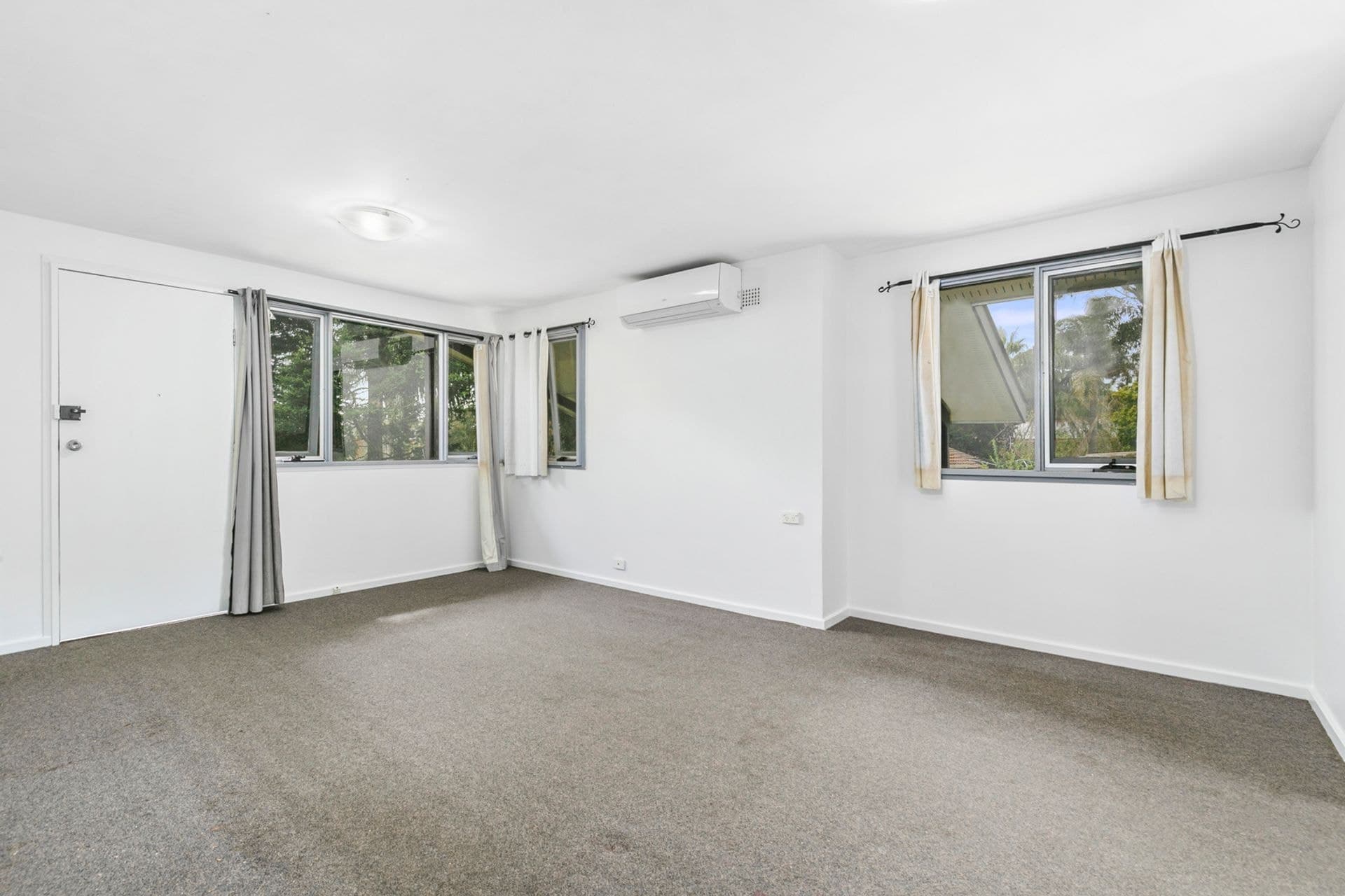 6 Oldfield Place, Menai, NSW, 2234, Menai - Thumbnail 4