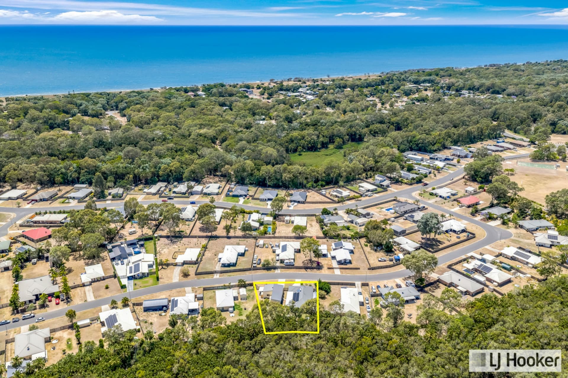 21 Regency Road, Moore Park Beach, Moore Park Beach - Thumbnail 3
