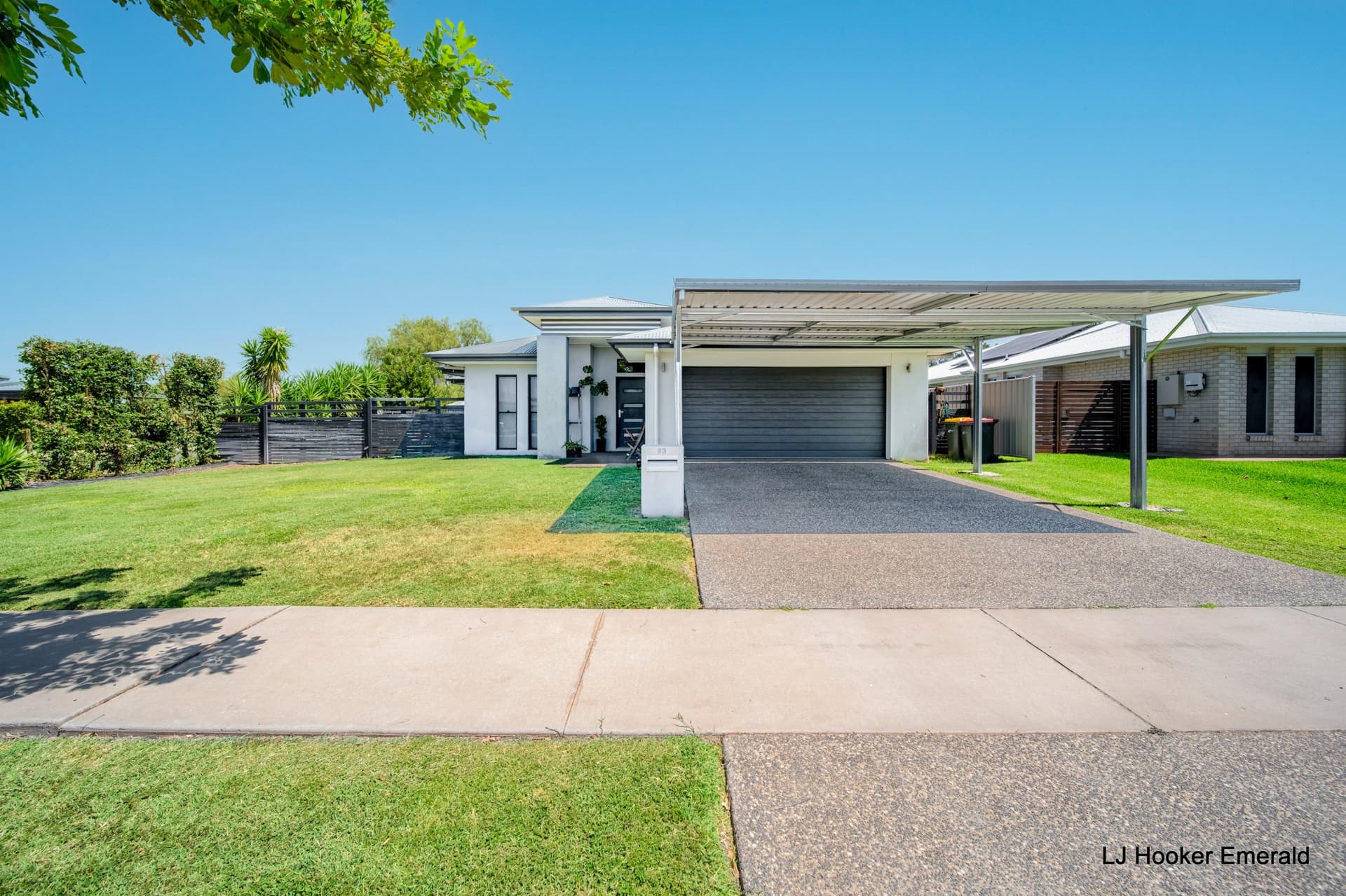 83 Canterbury Road, Emerald, Emerald - Thumbnail 2