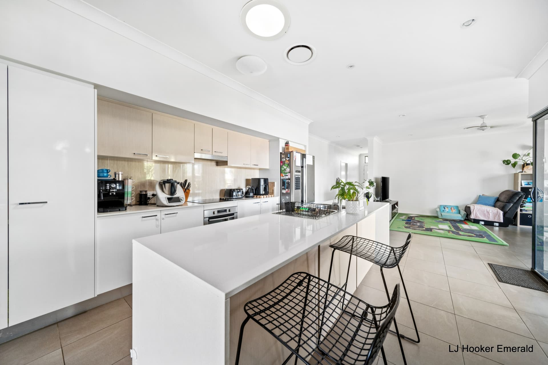 83 Canterbury Road, Emerald, Emerald - Thumbnail 5