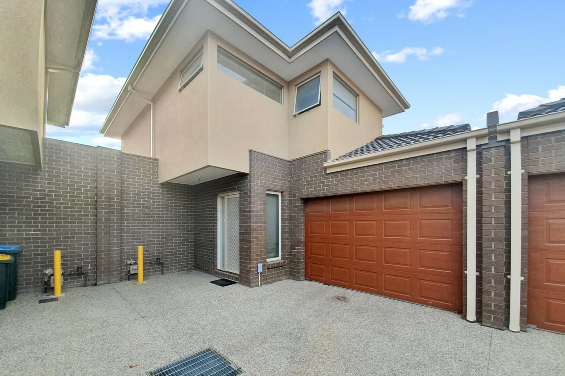 4/10 Siracusa Avenue, Point Cook, Point Cook - Thumbnail 2