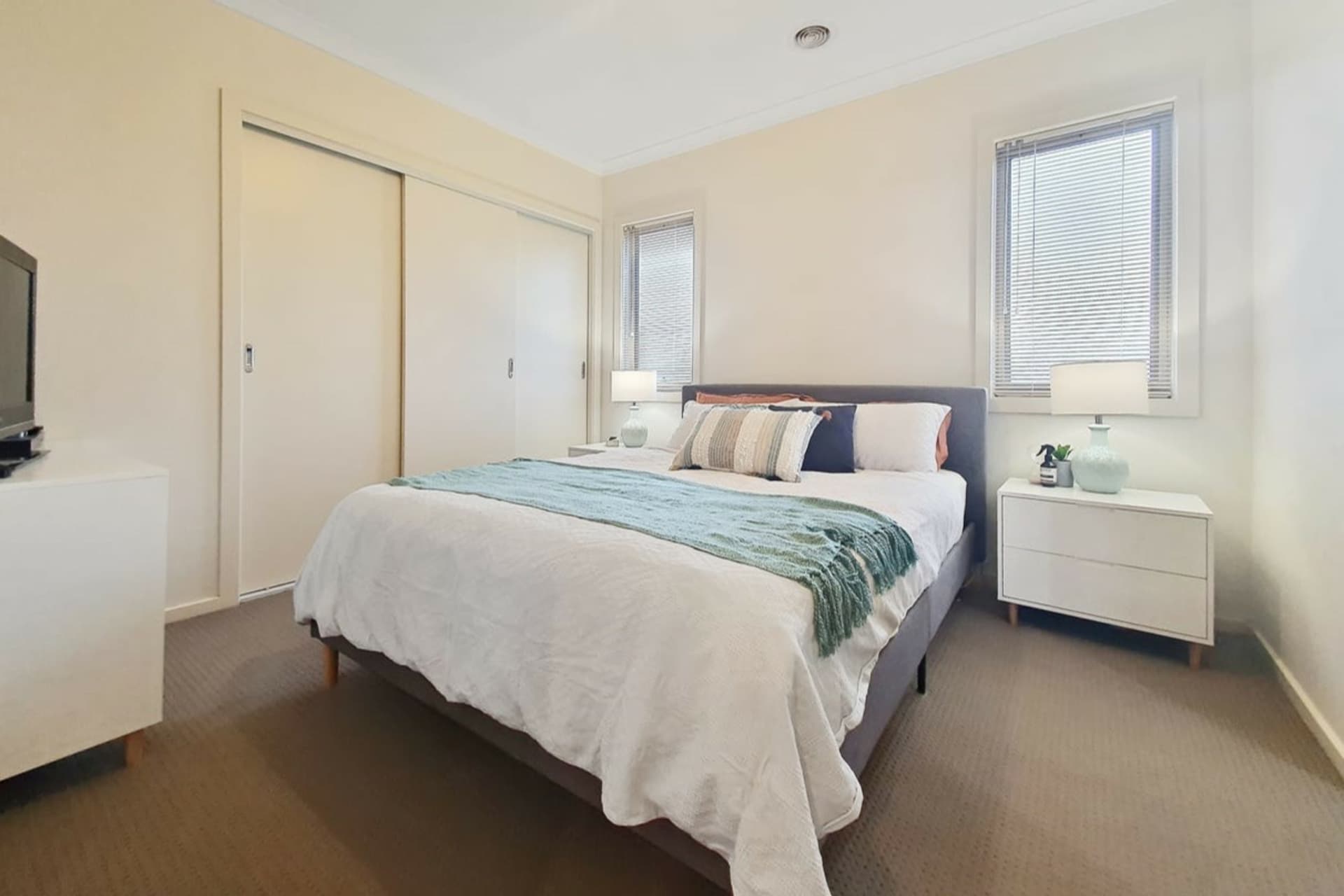 4/10 Siracusa Avenue, Point Cook, Point Cook - Thumbnail 7