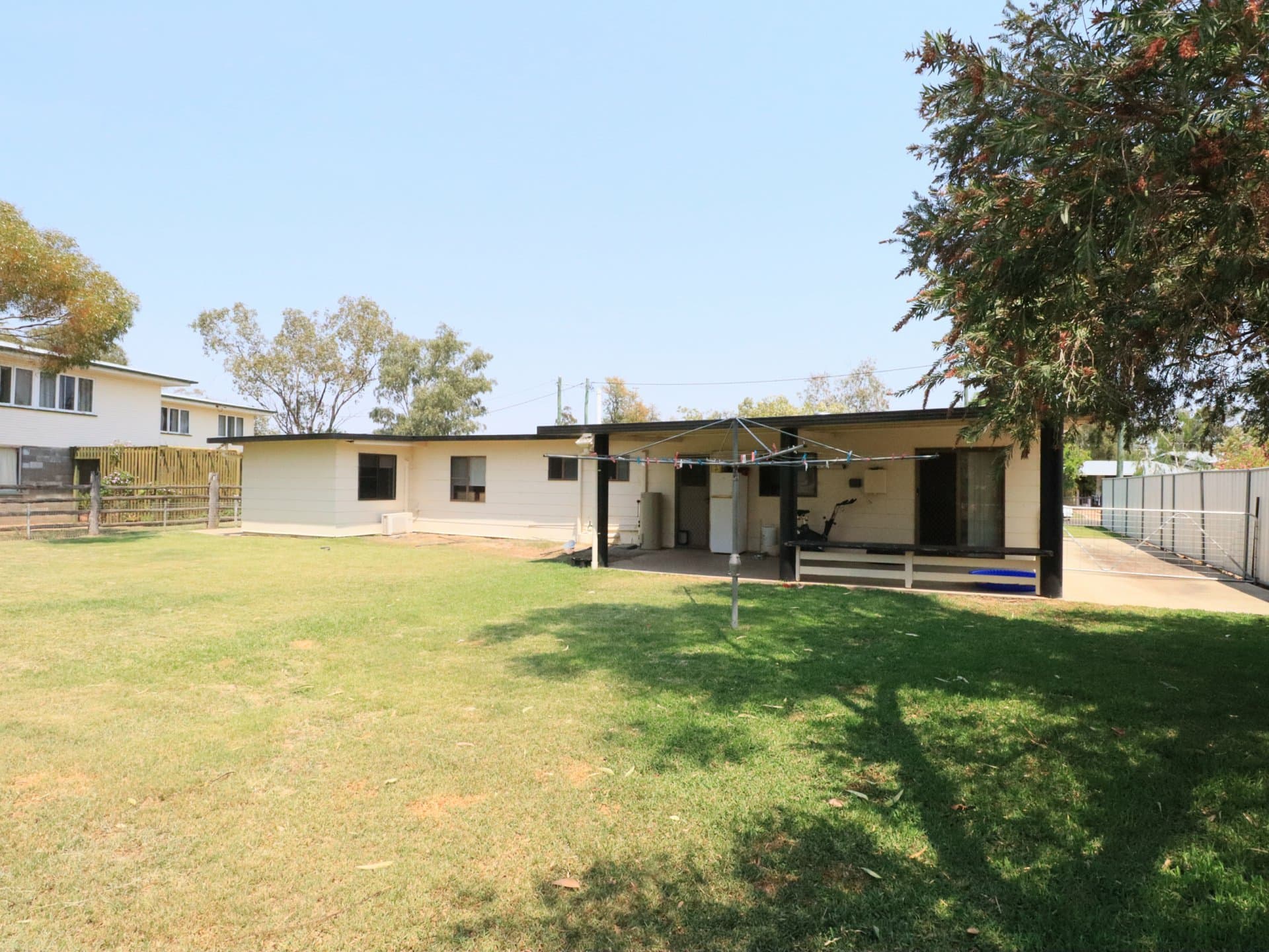 10 Nightingale Street, Roma, Roma - Image 1