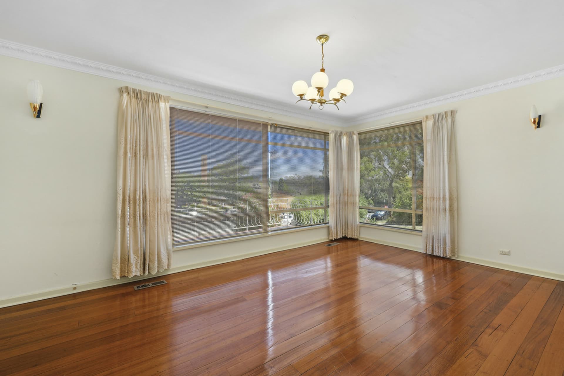 51 Gilmore Crescent, Garran, Garran - Thumbnail 6