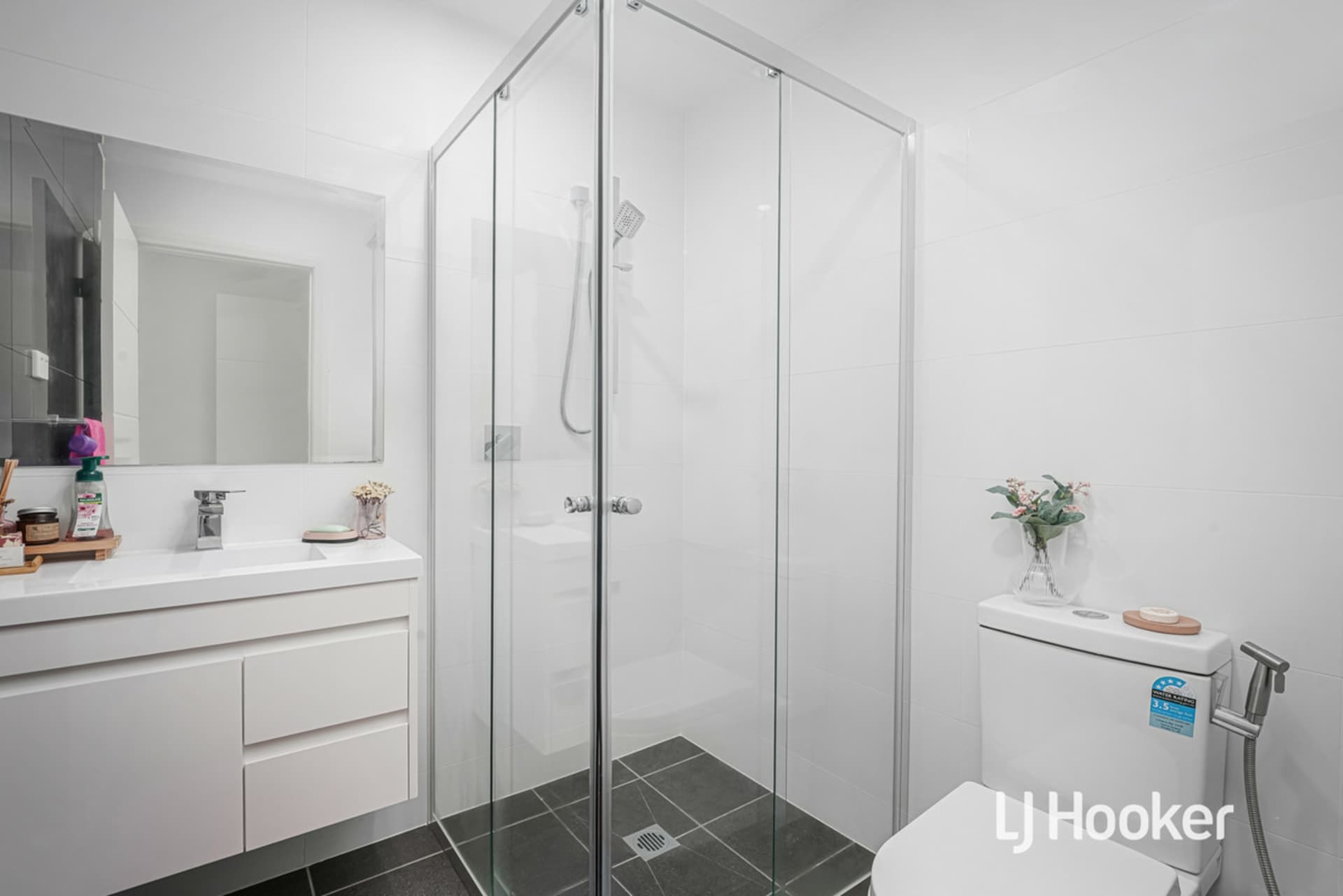 2 Blackmore Glade, Quakers Hill, Quakers Hill - Thumbnail 7