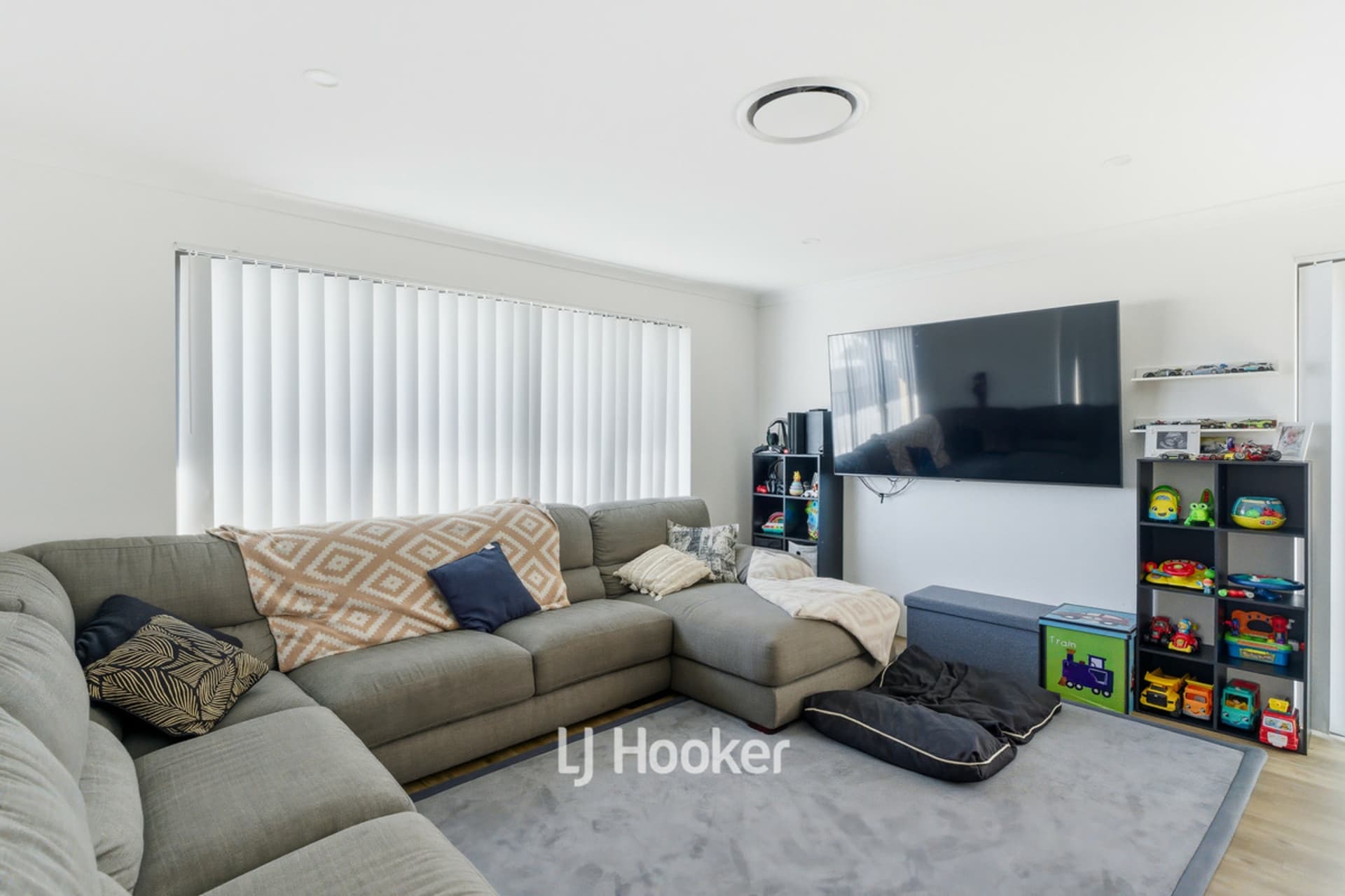 76 Carnelian Avenue, Australind, Australind - Thumbnail 6
