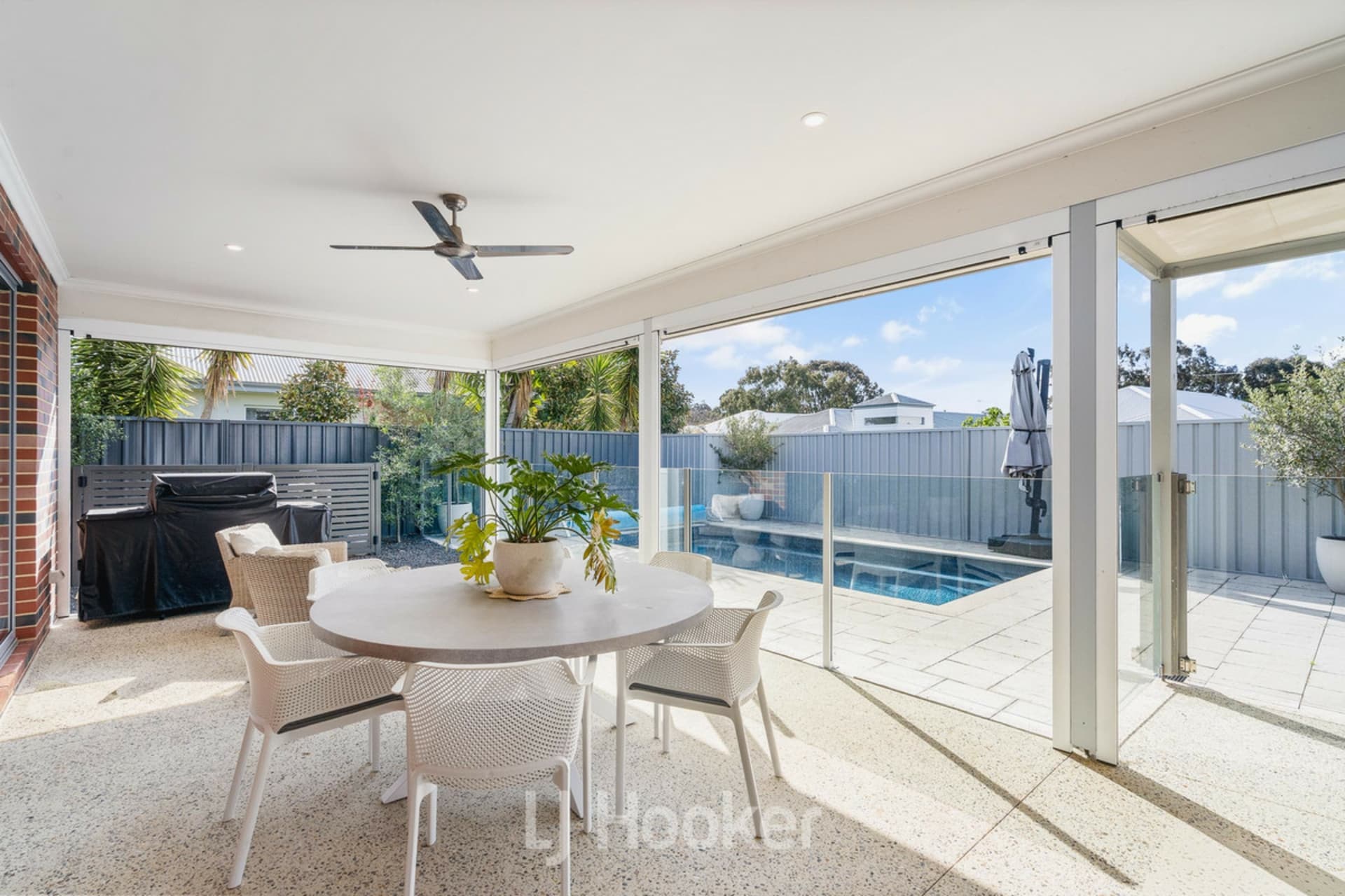 25 Cherry Hills Circle, Dunsborough, Dunsborough - Thumbnail 2