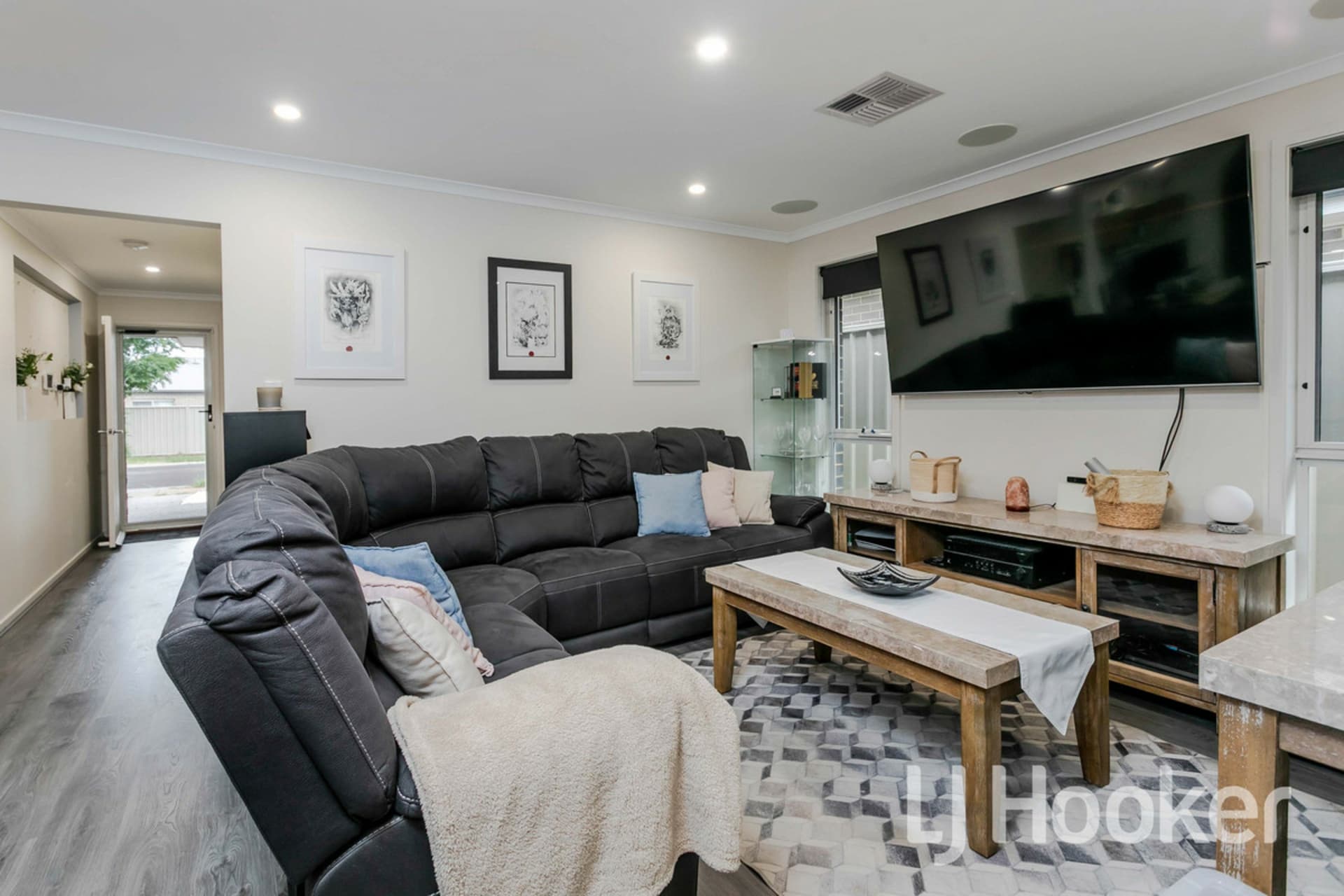 17 Catalonia Avenue, Munno Para West, Munno Para West - Thumbnail 3