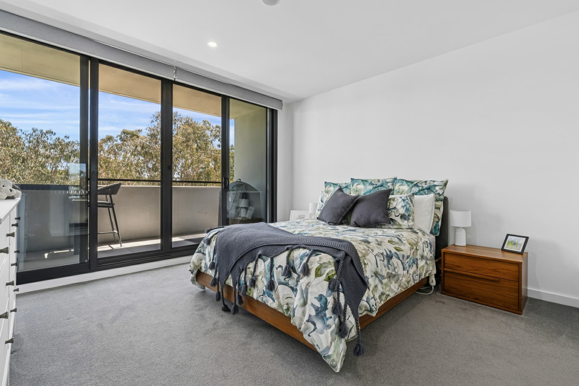 320/2 Anzac Park, Campbell, Campbell - Thumbnail 6