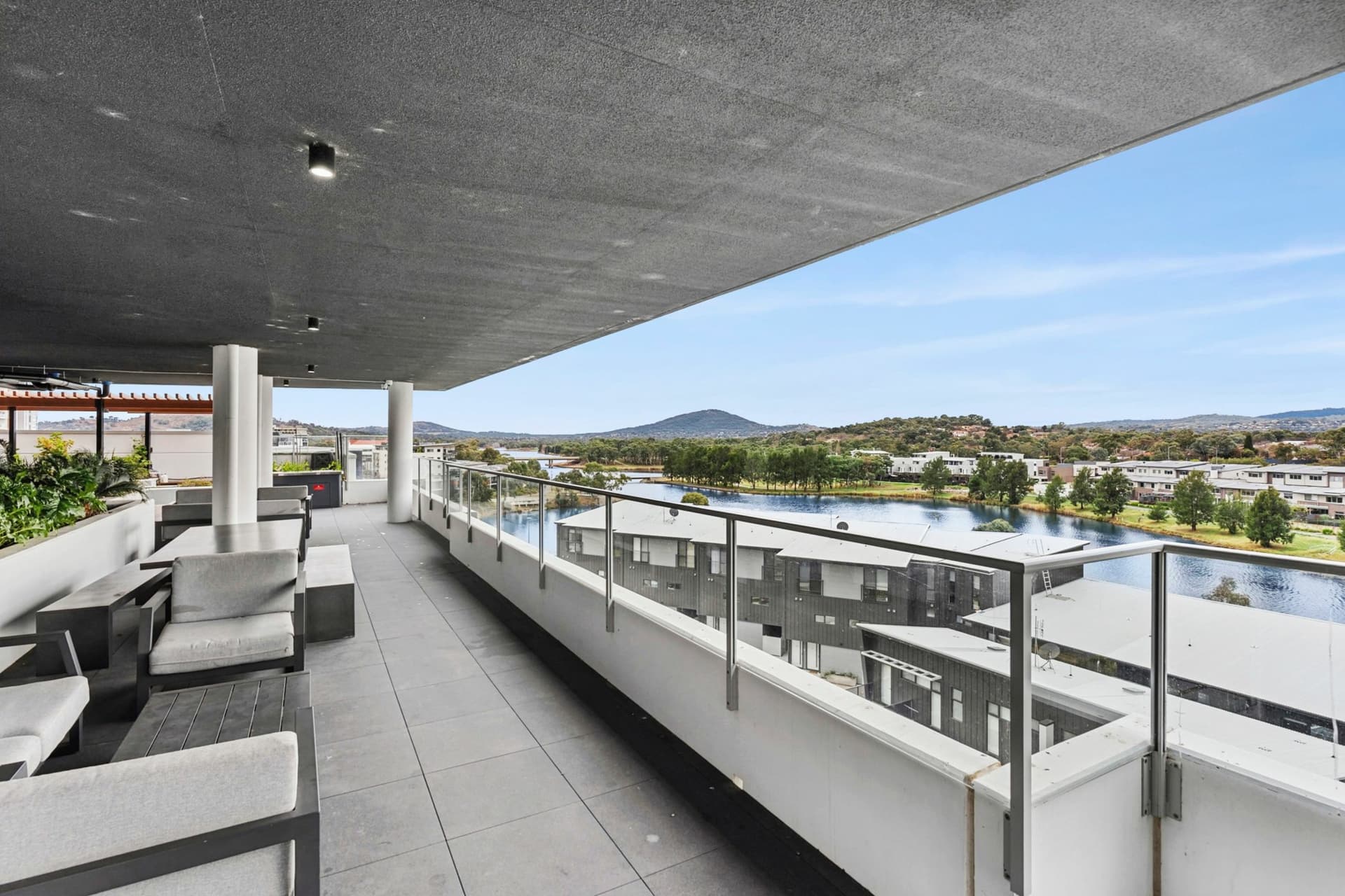237/325 Anketell Street, Greenway, Greenway - Image 1