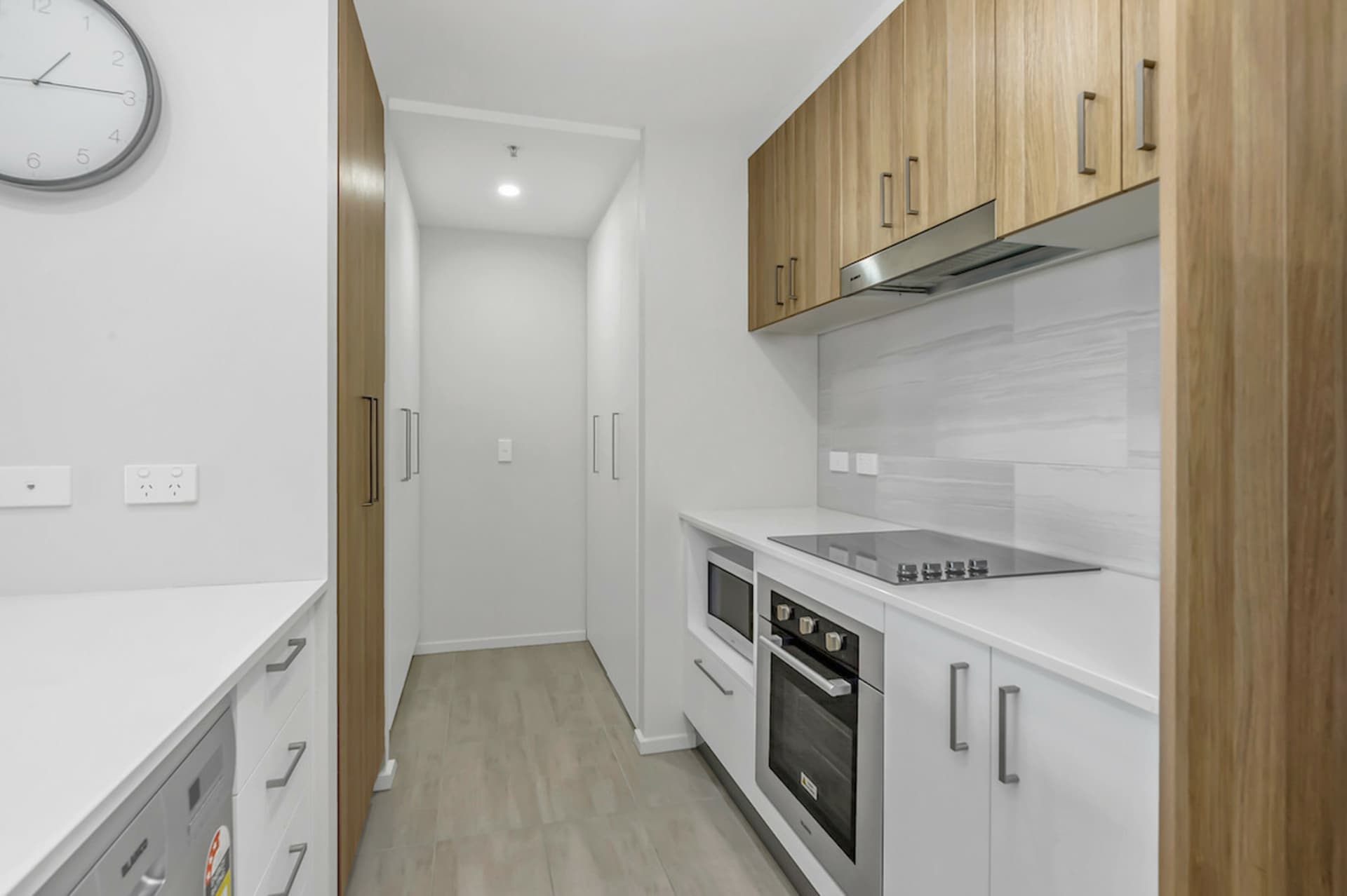 237/325 Anketell Street, Greenway, Greenway - Thumbnail 5