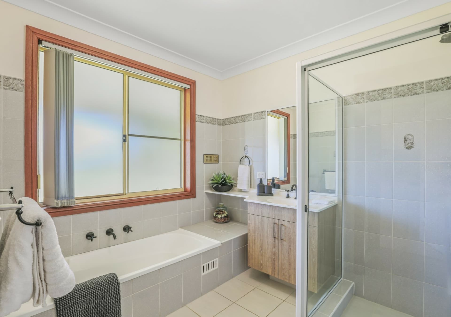 7 Pimpala Street, Marrangaroo, Marrangaroo - Thumbnail 3