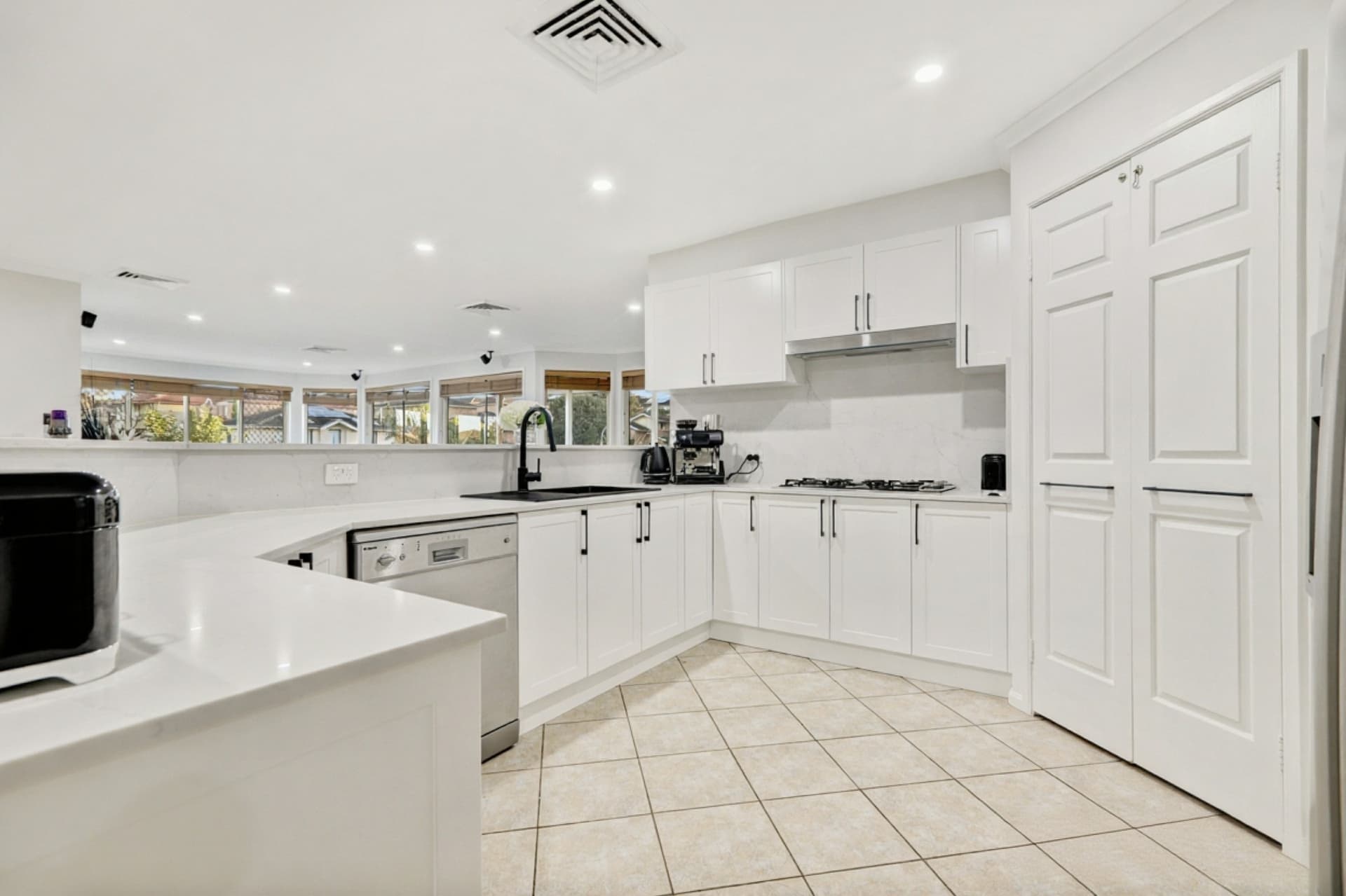 4 Harpur Place, Casula, Casula - Thumbnail 3