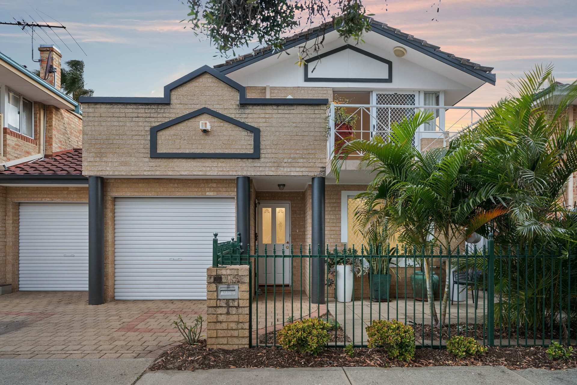 1 Henley Street, Como, Como - Image 1