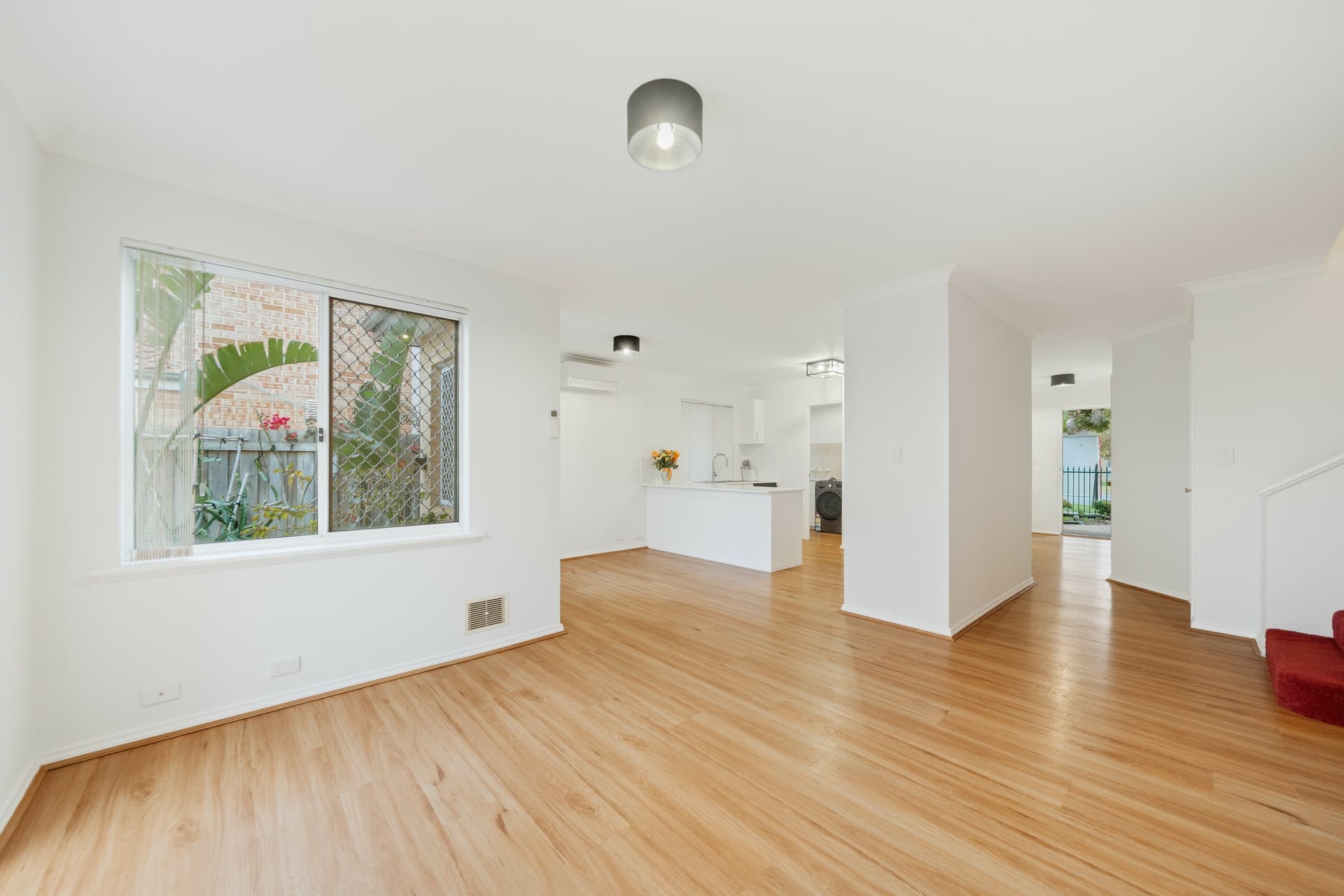 1 Henley Street, Como, Como - Thumbnail 2