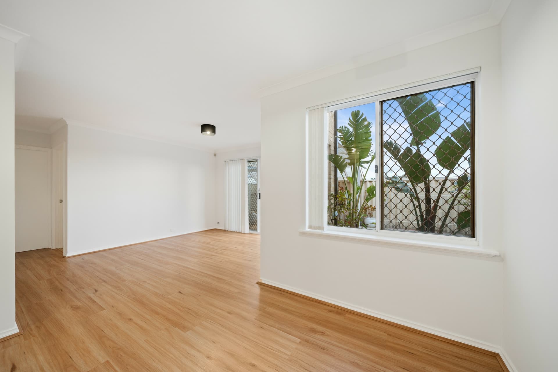 1 Henley Street, Como, Como - Thumbnail 4