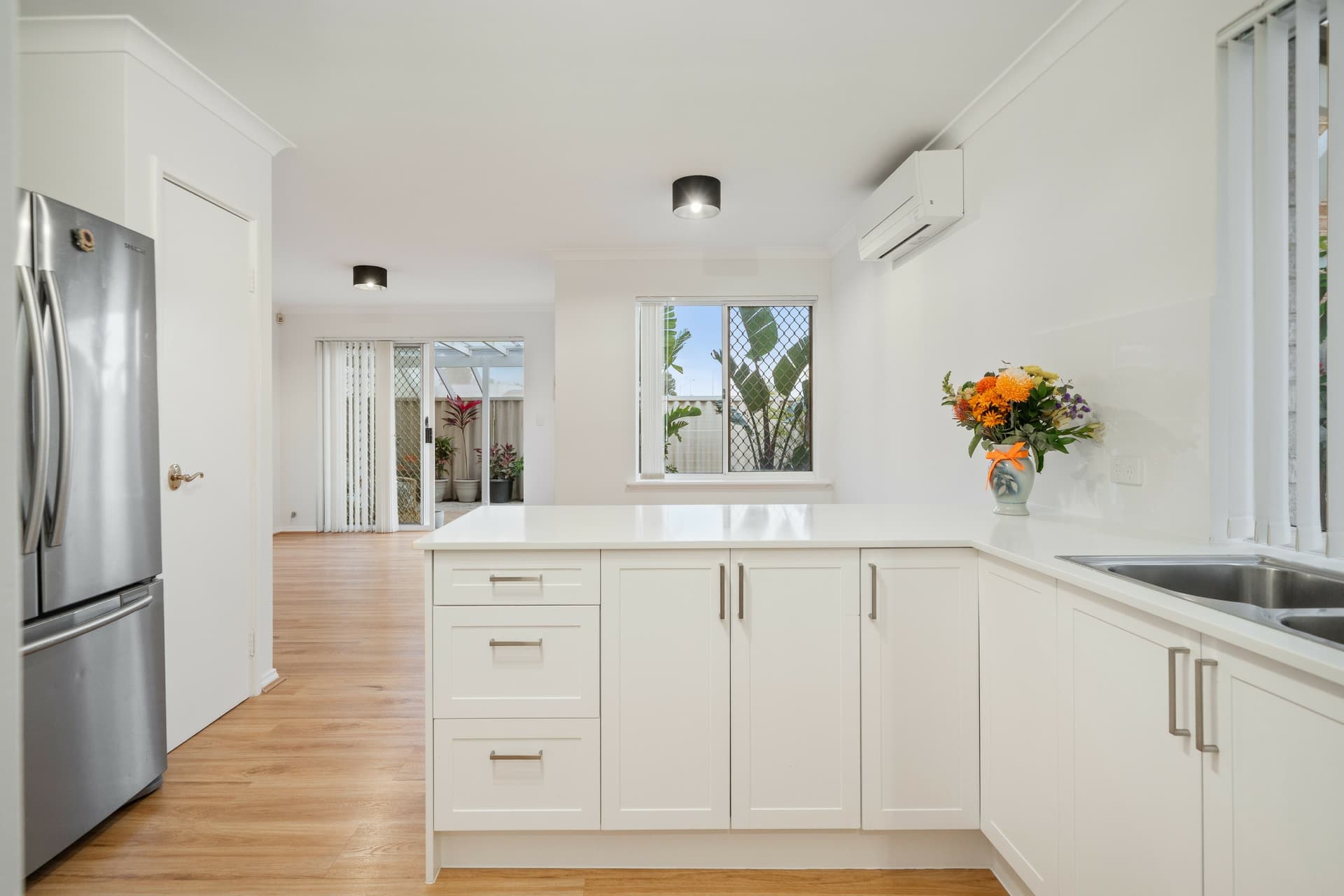 1 Henley Street, Como, Como - Thumbnail 6