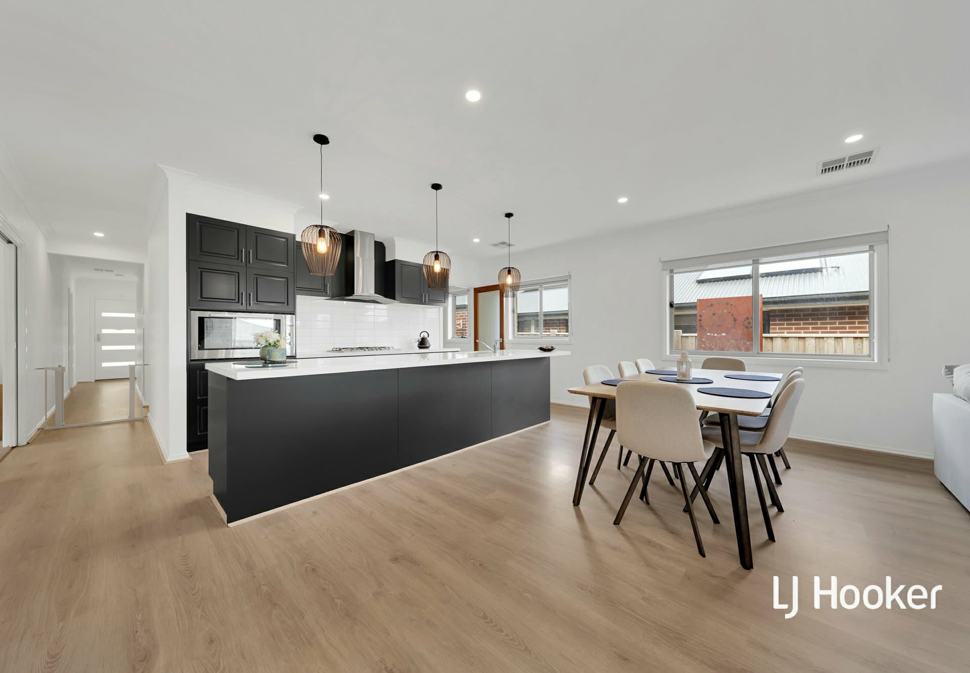 15 Periwinkle Crescent, Wallan, Wallan - Thumbnail 2