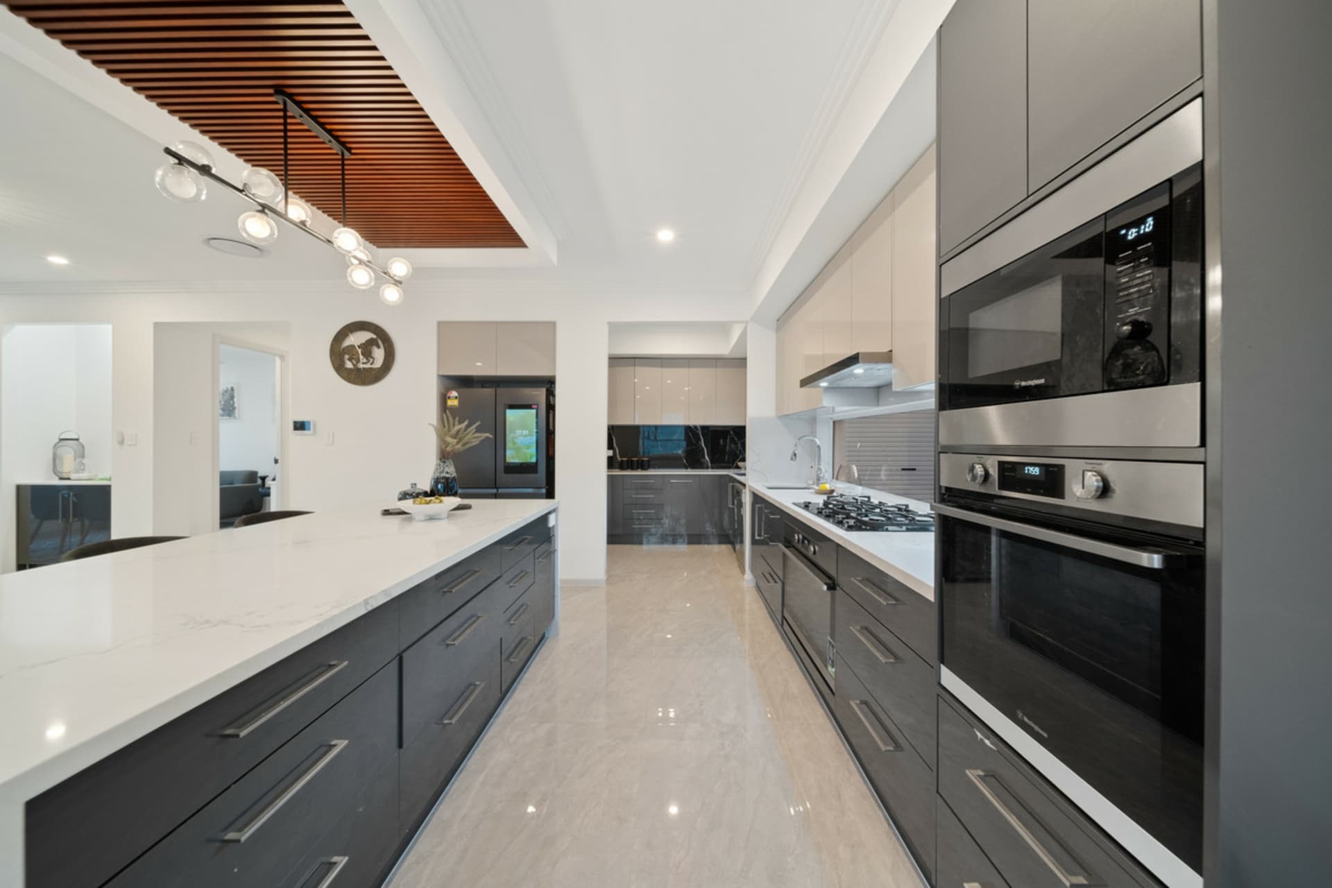 6 Carrama Crescent, Ferny Hills, Ferny Hills - Thumbnail 3