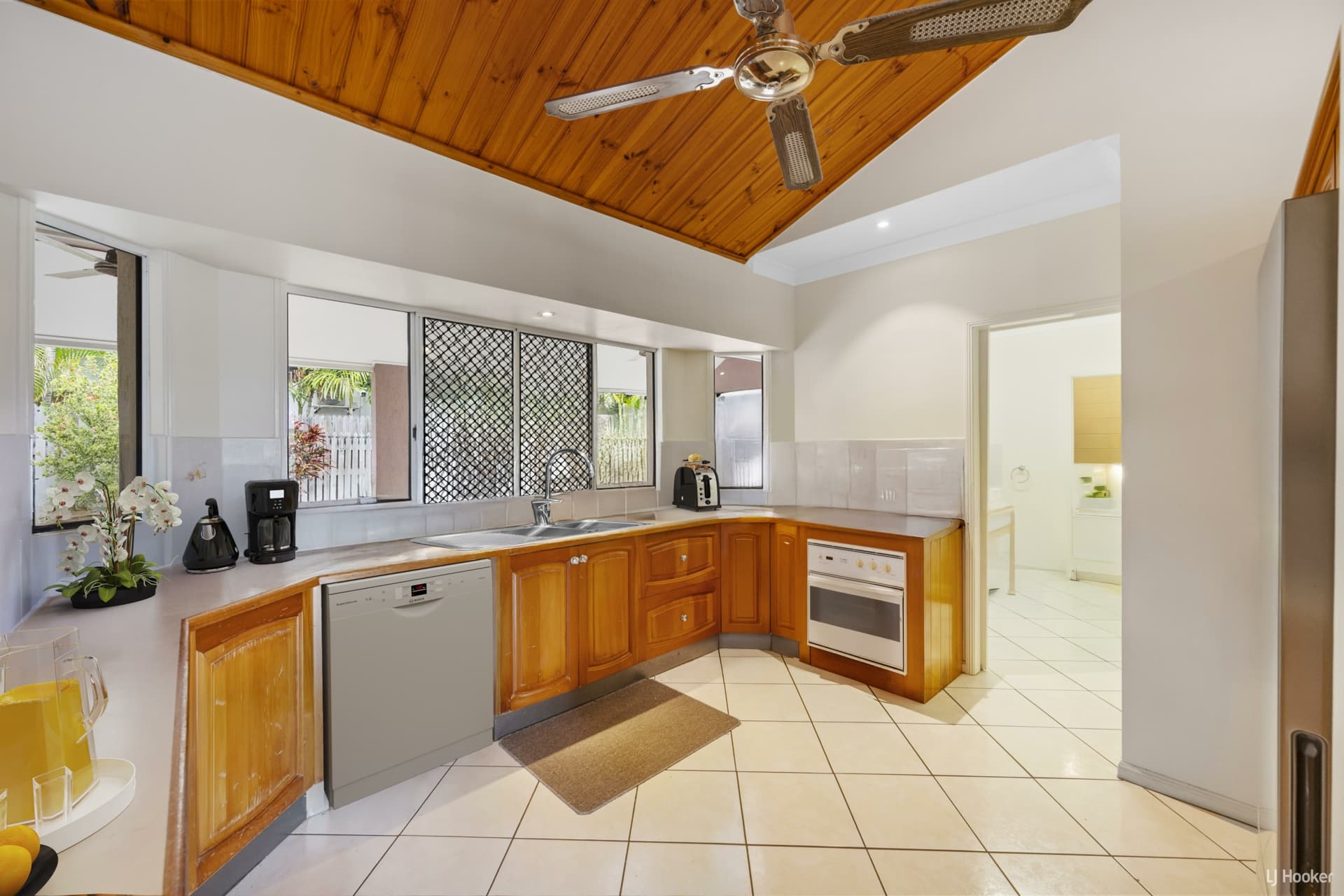 1 Musa Court, Annandale, Annandale - Thumbnail 2