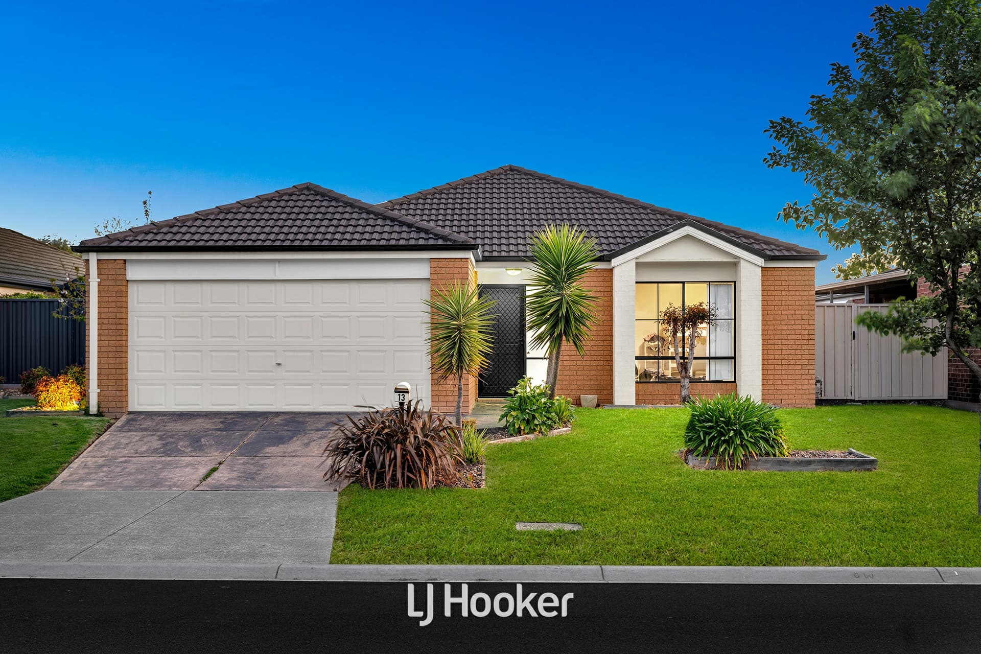 13 Chisholm Crescent, Narre Warren South, Narre Warren South - Image 1