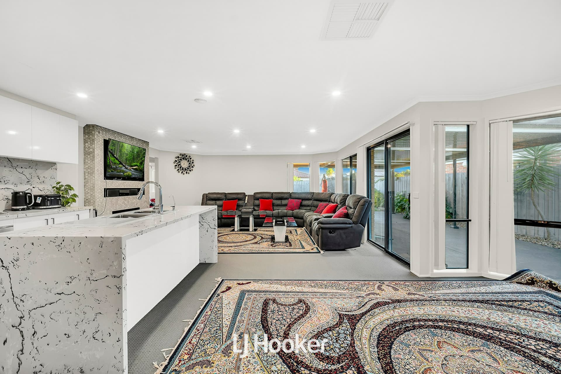 13 Chisholm Crescent, Narre Warren South, Narre Warren South - Thumbnail 6