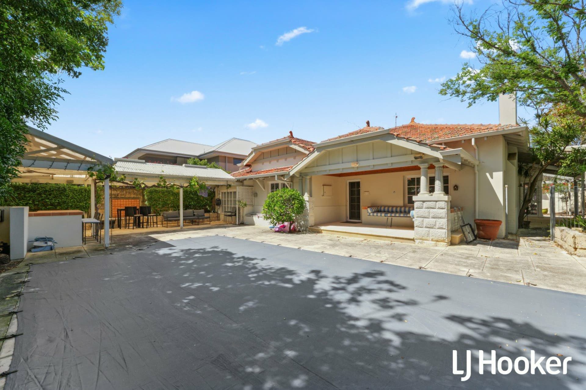 33 Karoo Street, South Perth, South Perth - Image 1