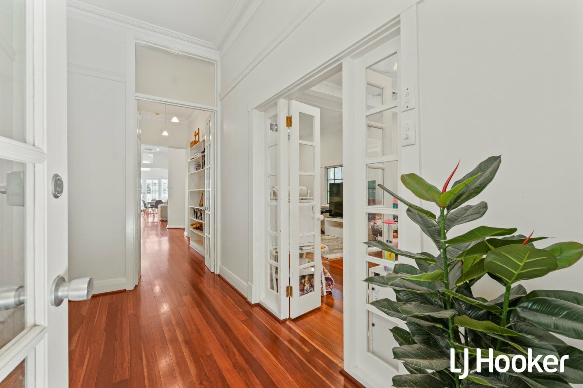 33 Karoo Street, South Perth, South Perth - Thumbnail 5