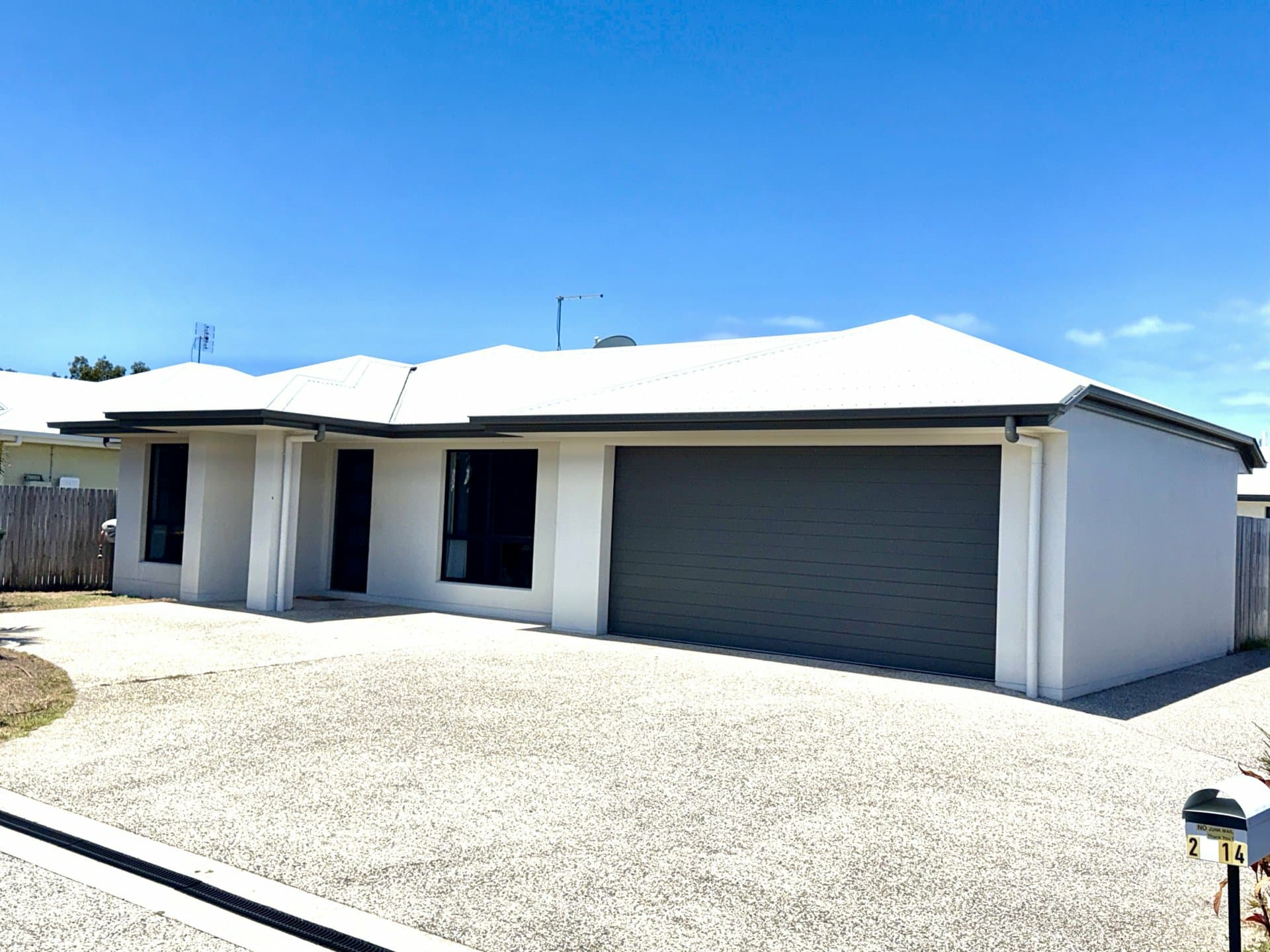 14A Lime Tree Court, Bowen, Bowen - Image 1