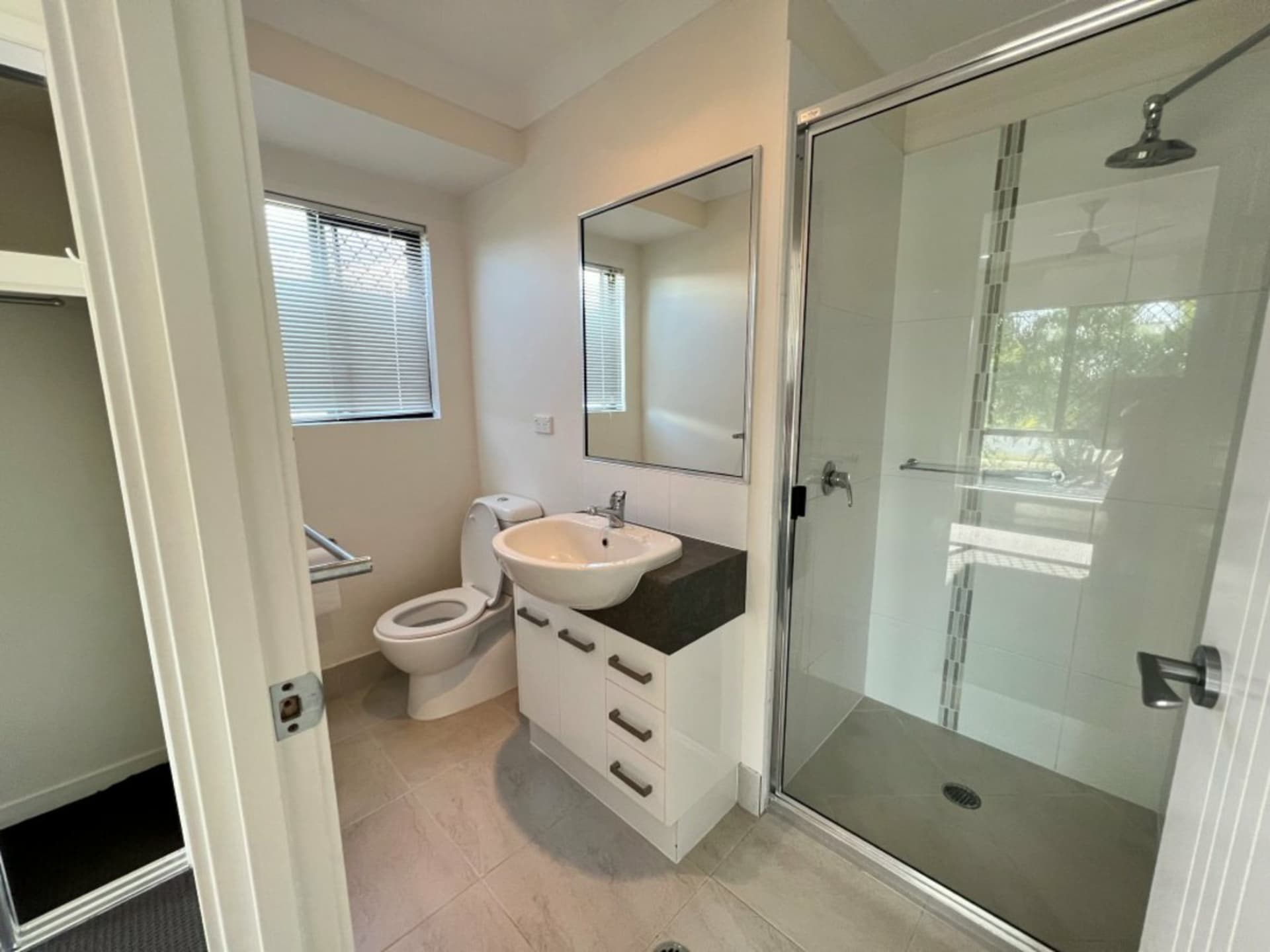 14A Lime Tree Court, Bowen, Bowen - Thumbnail 8
